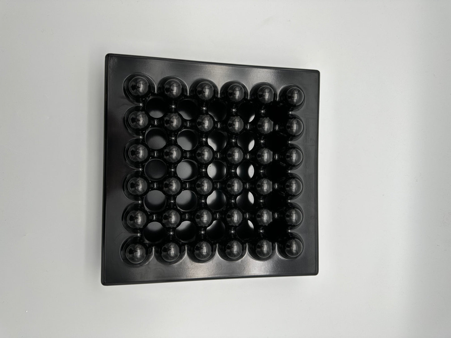 Cendrier postmoderne noir Synthesis, Ettore Sottsass, Olivetti, 70s
