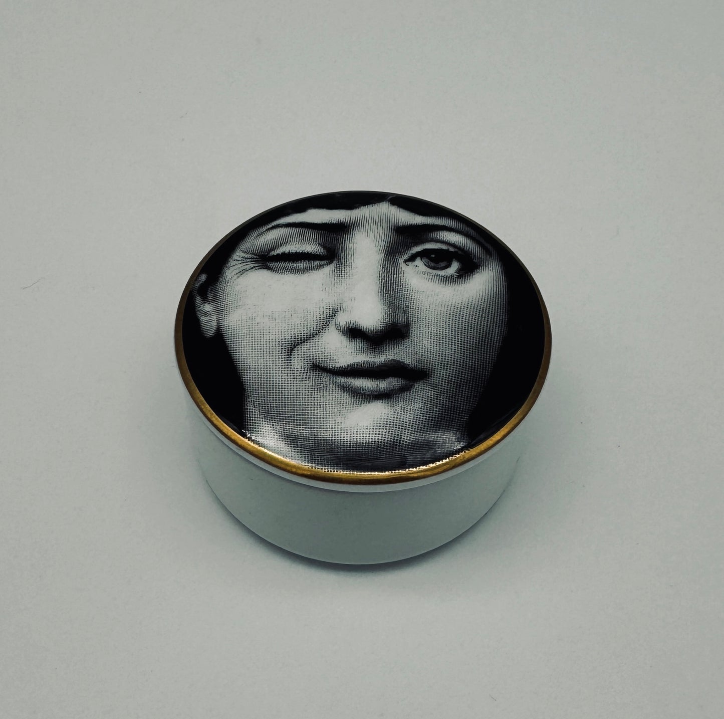 Boîte en porcelaine, Piero Fornasetti, Rosenthal, 80s