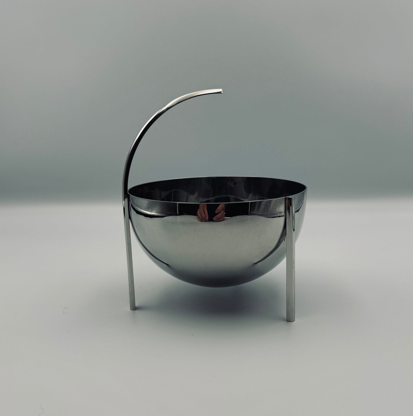 Saucière en acier, ligne Opasis, Enzo Mari, Zani&Zani, 1986