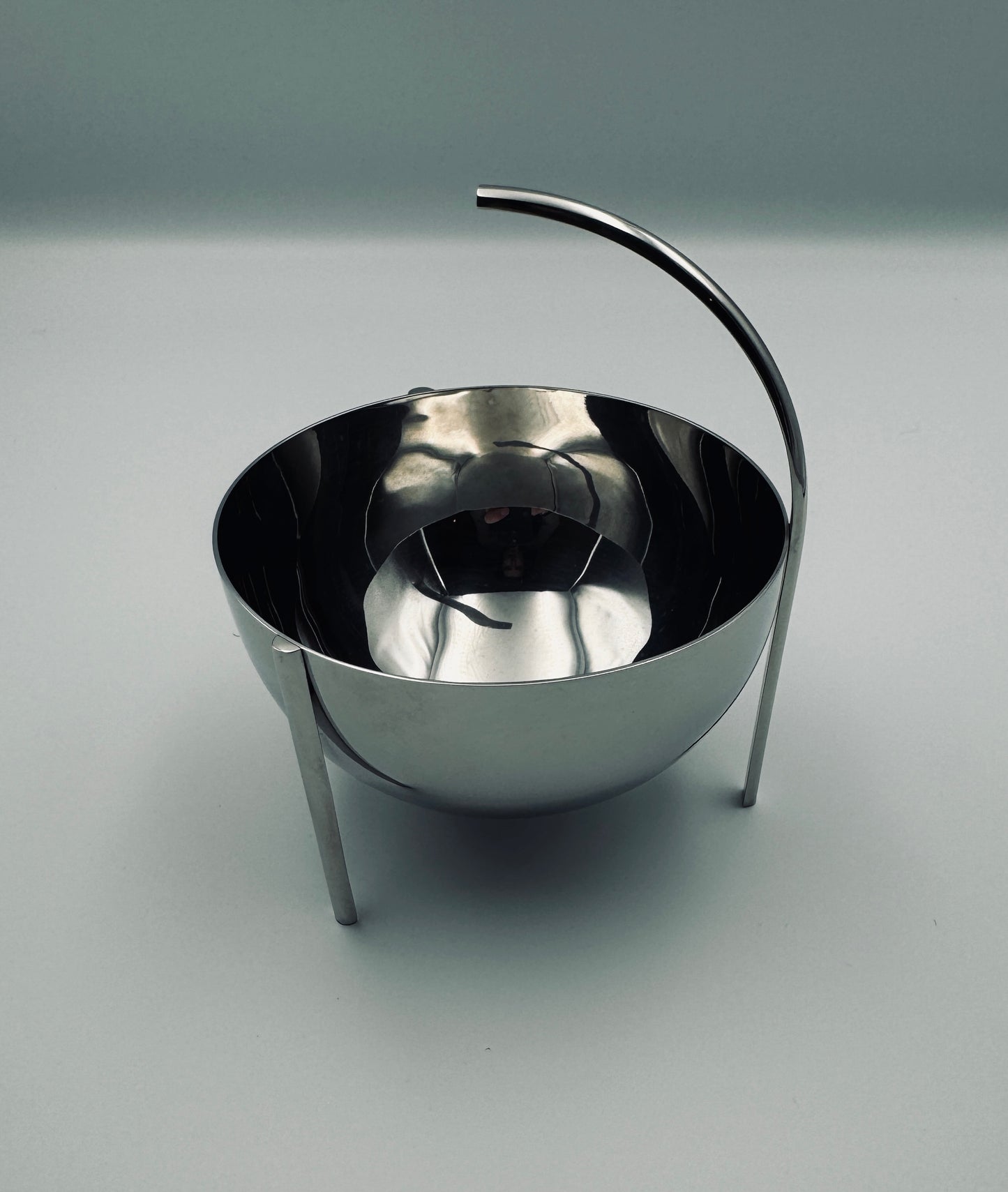 Saucière en acier, ligne Opasis, Enzo Mari, Zani&Zani, 1986