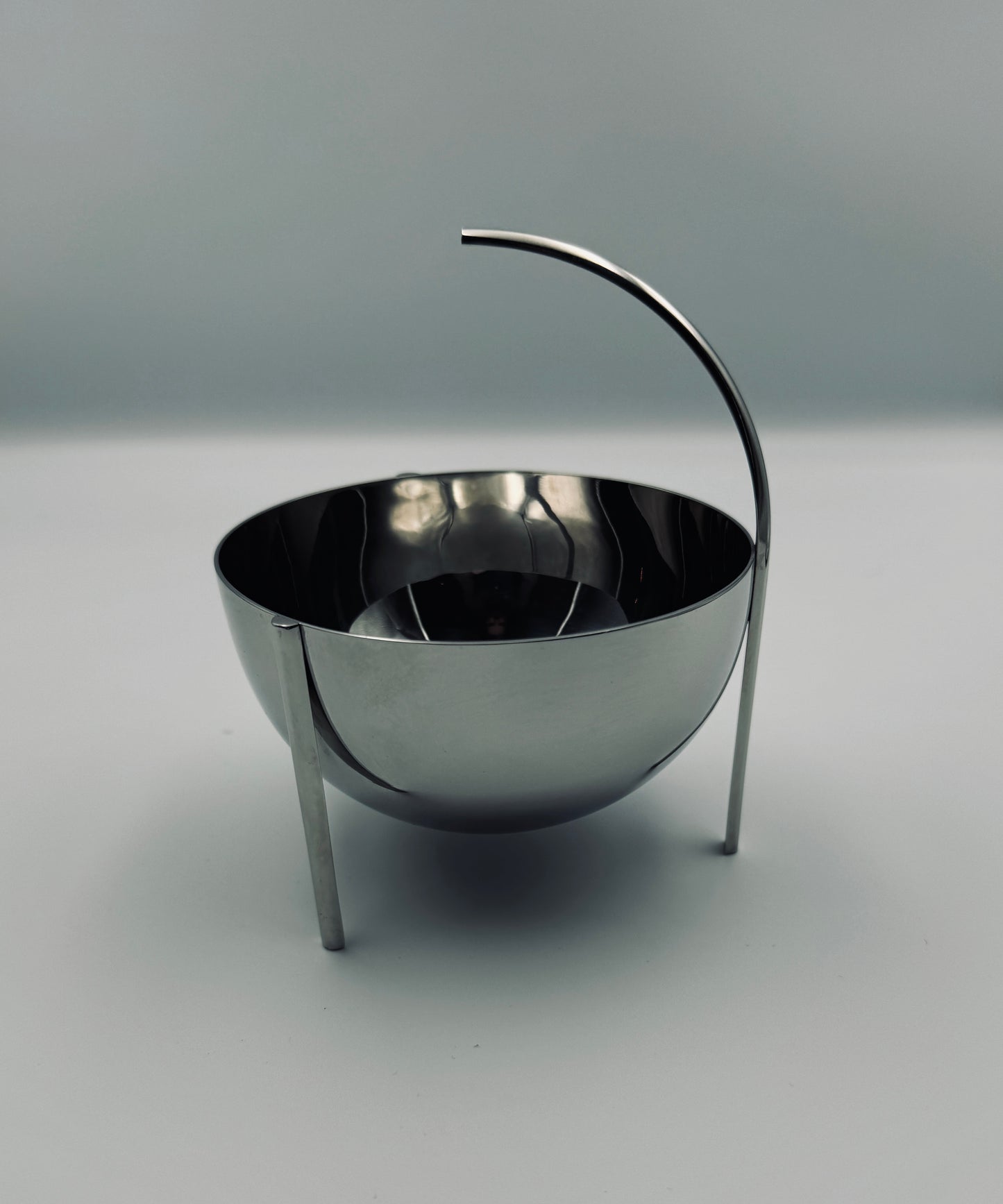 Saucière en acier, ligne Opasis, Enzo Mari, Zani&Zani, 1986
