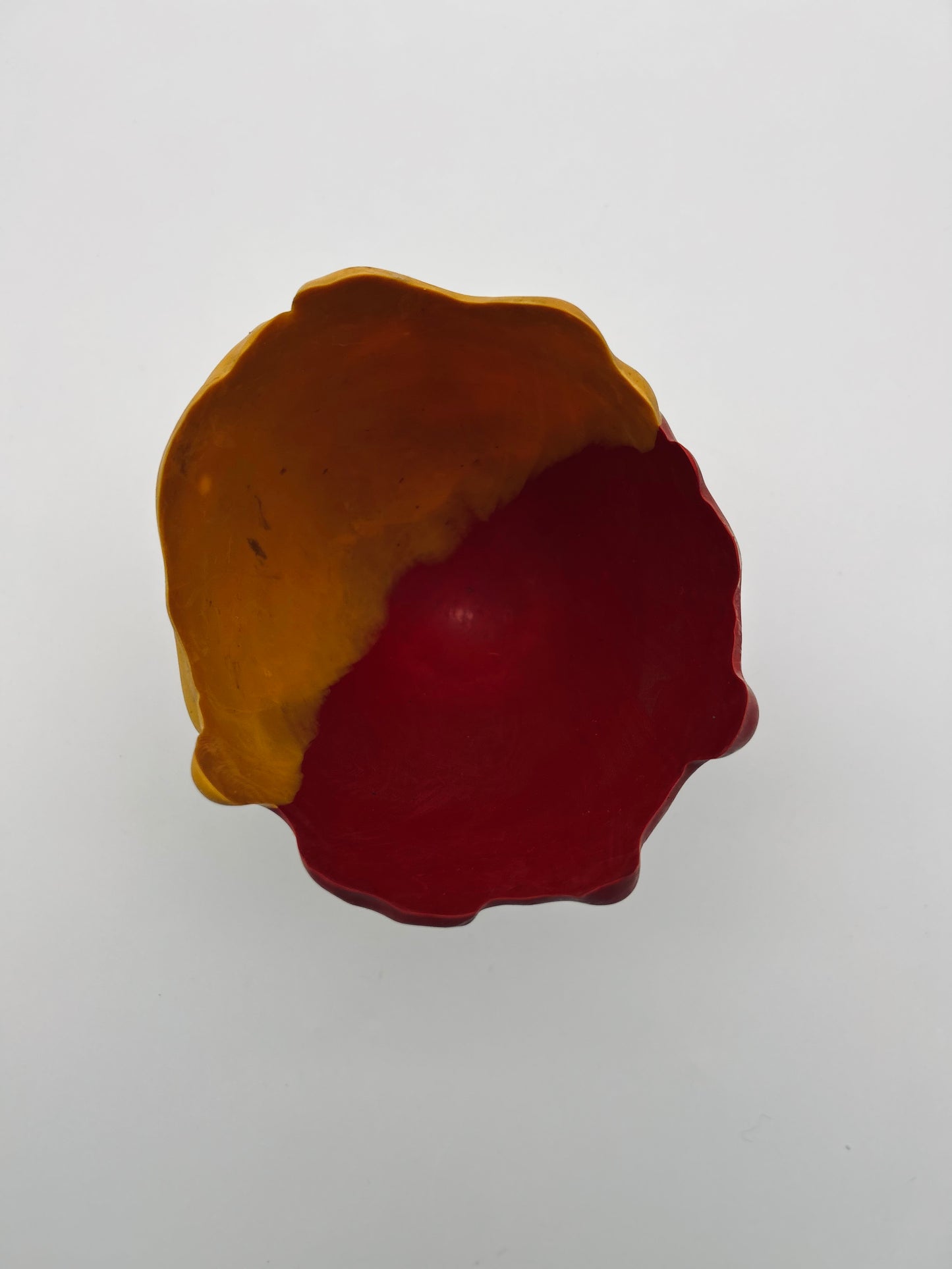 Vase en résine souple rouge et jaune, Gaetano Pesce, 2000s