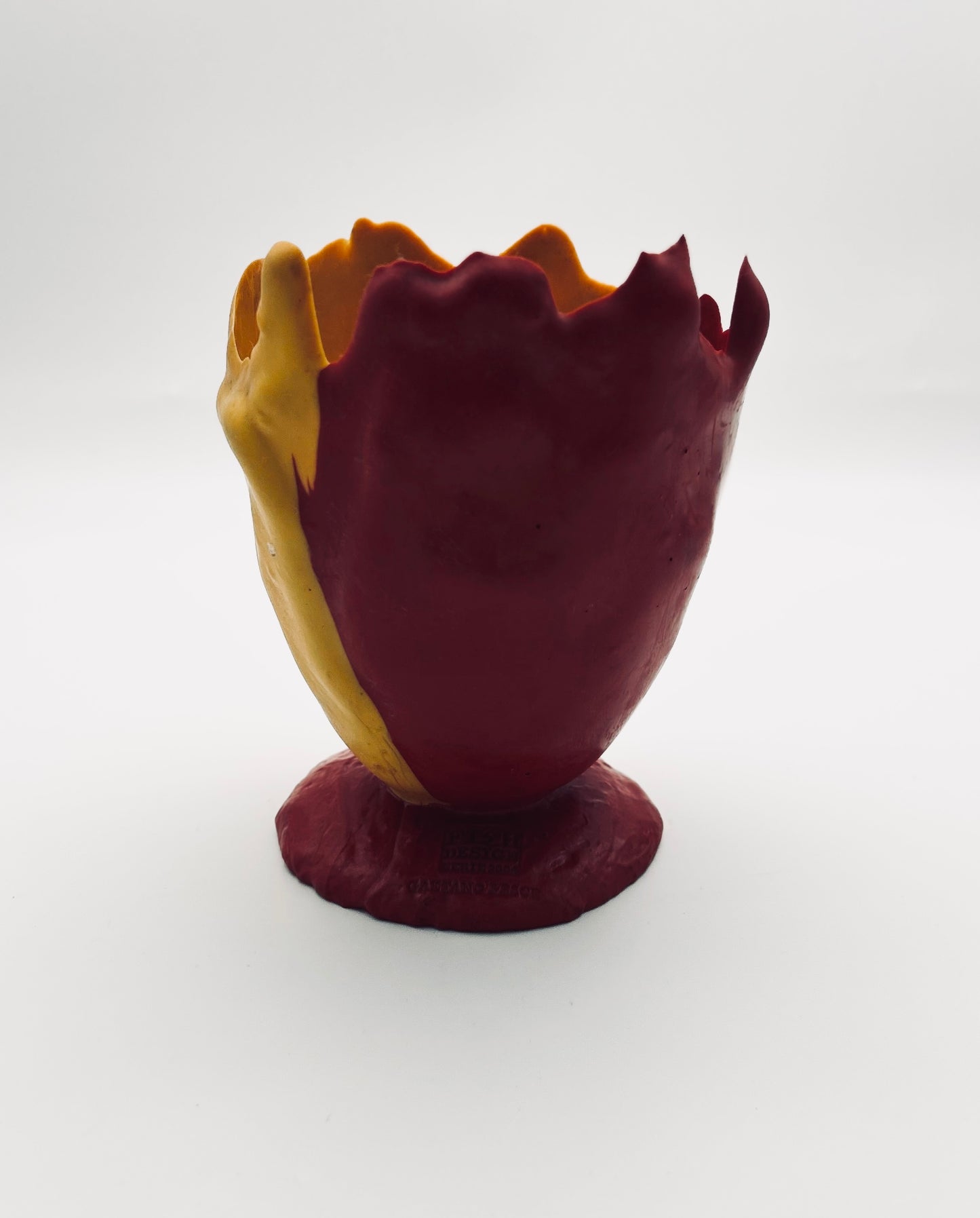 Vase en résine souple rouge et jaune, Gaetano Pesce, 2000s