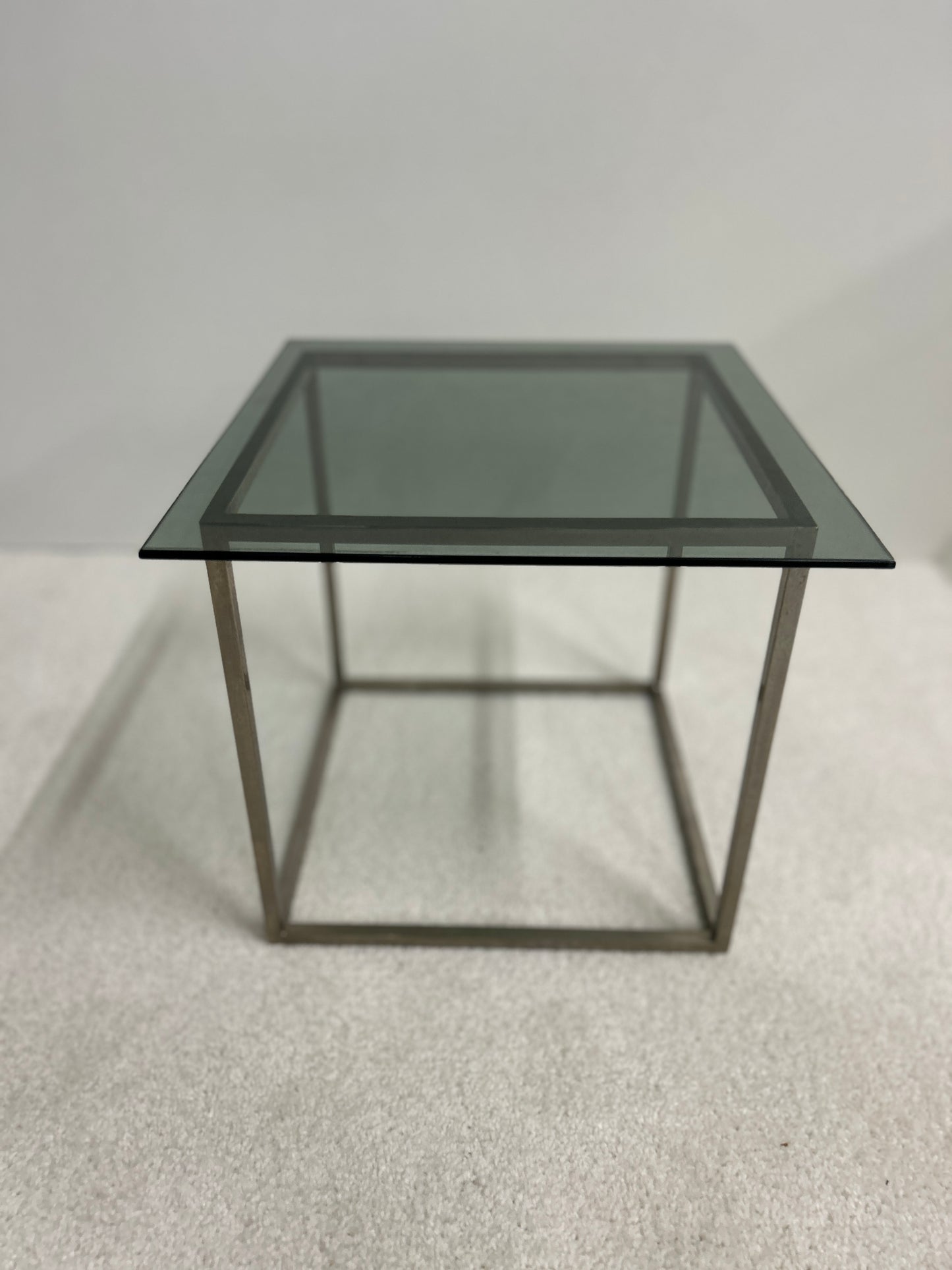 Table d’appoint verre fumé et métal, 70s