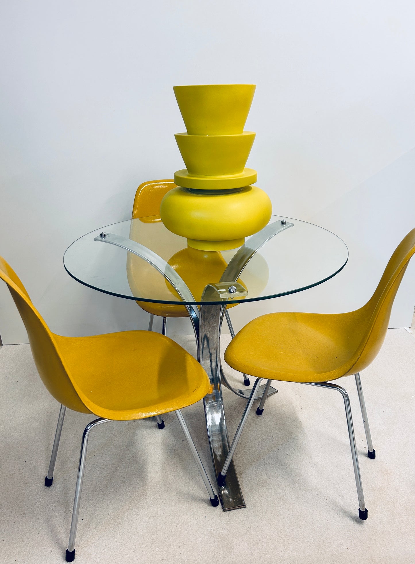Chaise DSX moutarde Charles et Ray Eames, édition Herman Miller, 70s