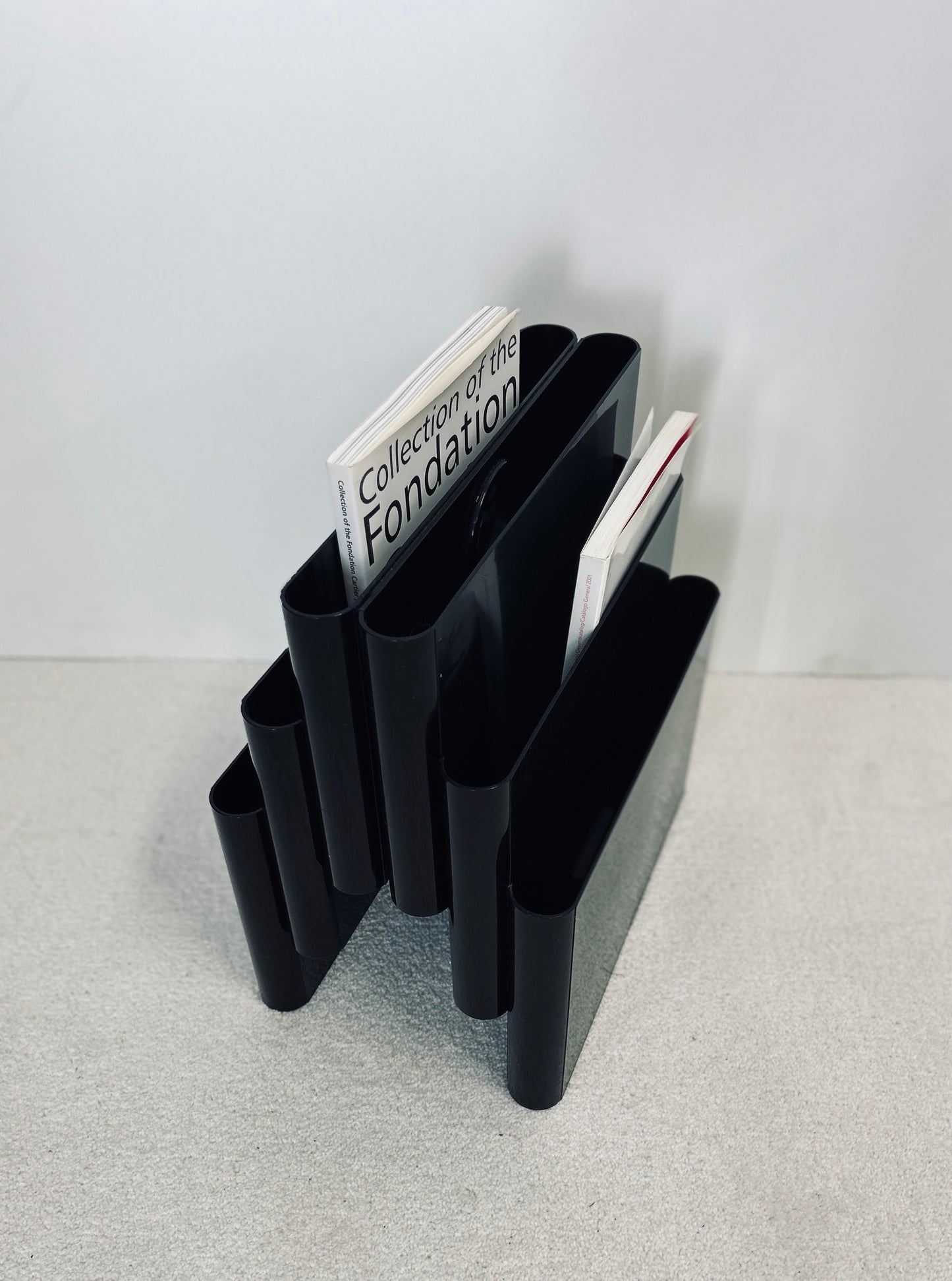 Porte-Revues Noir 6 compartiments, Giotto Stoppino, Kartell, 70s