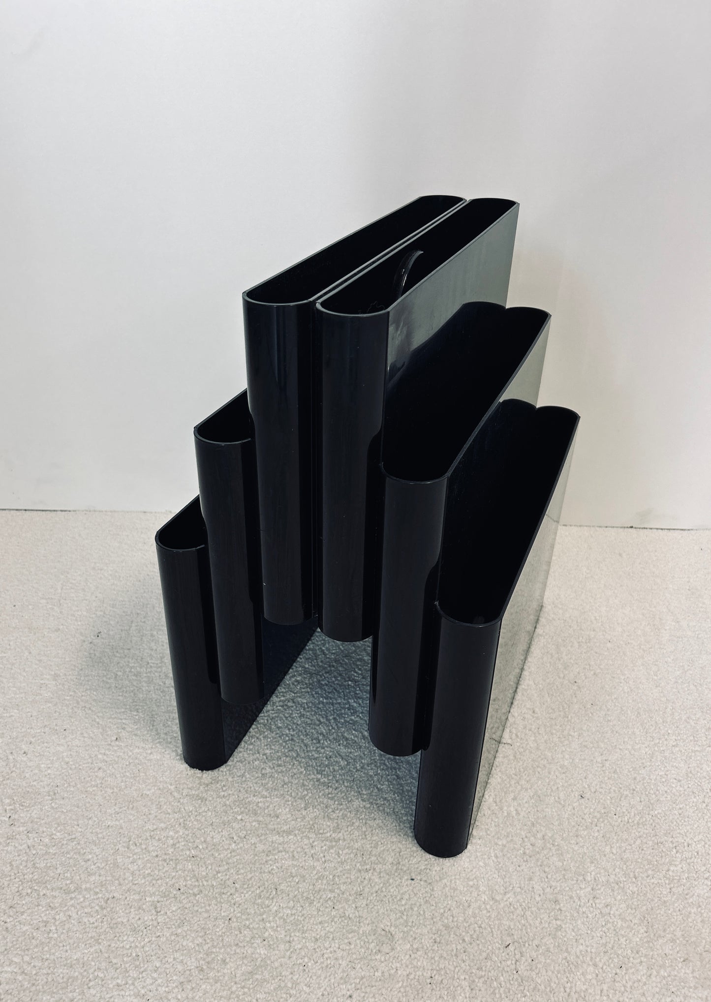 Porte-Revues Noir 6 compartiments, Giotto Stoppino, Kartell, 70s