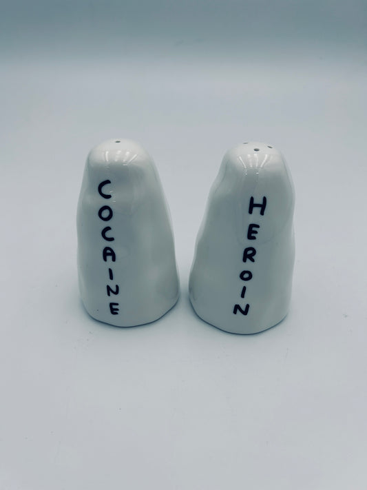 Salière et Poivrière, Héroine, Cocaine, David Shrigley
