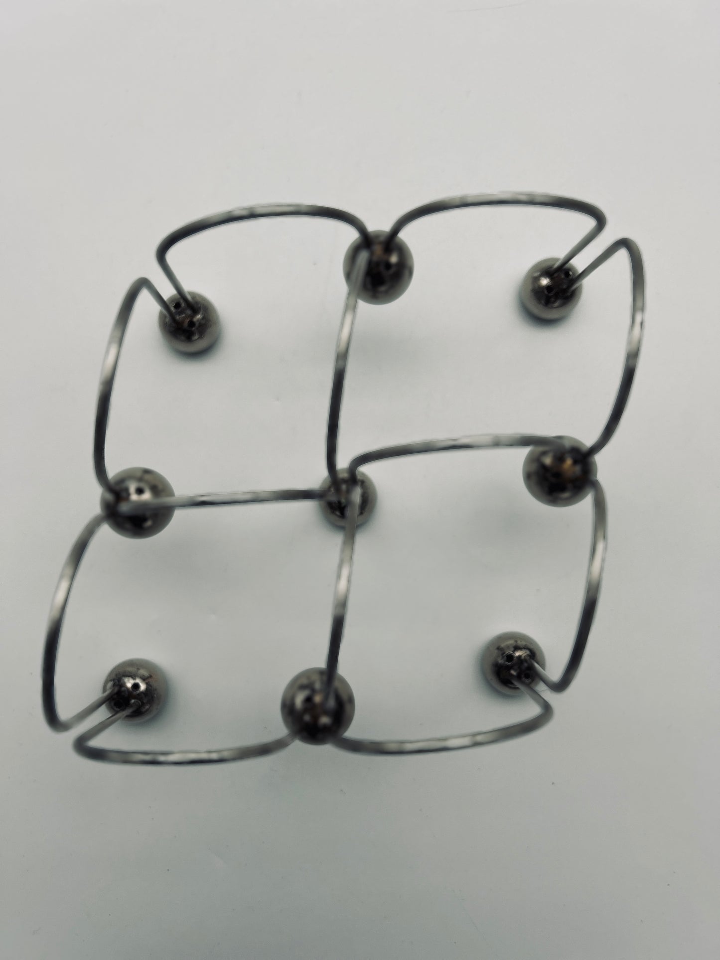 Bougeoir chandelier minimaliste en acier chromé, Sami Wirkkala, Cleto Munari, 70s
