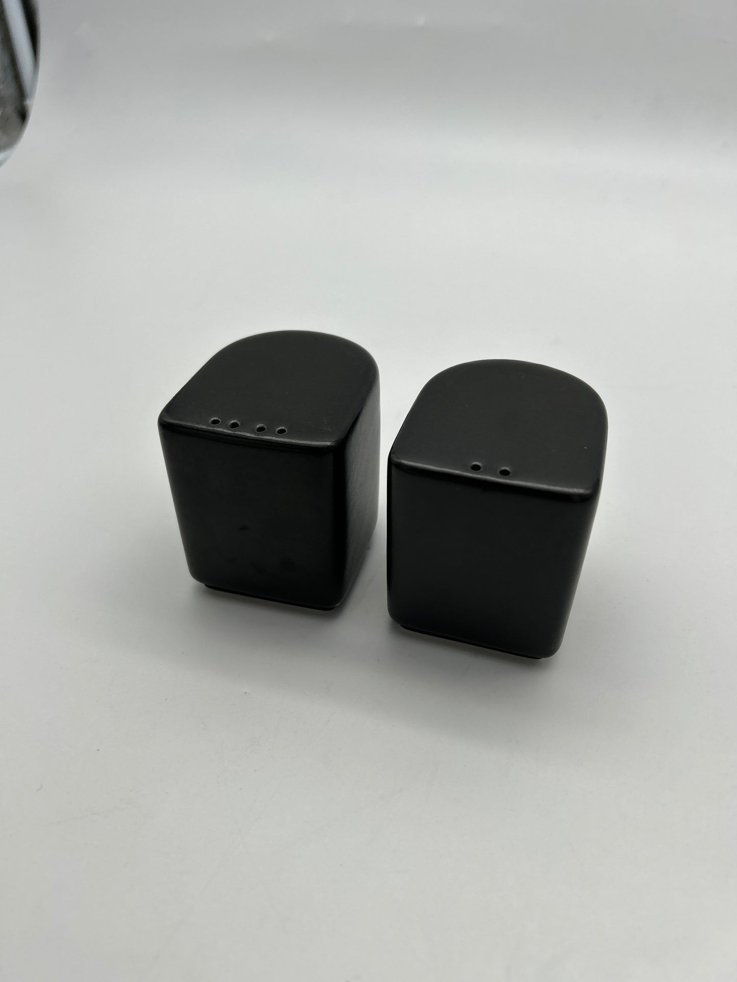 Salière et poivrière noires, Square, Makio Hasuike, Ravelli, 70s