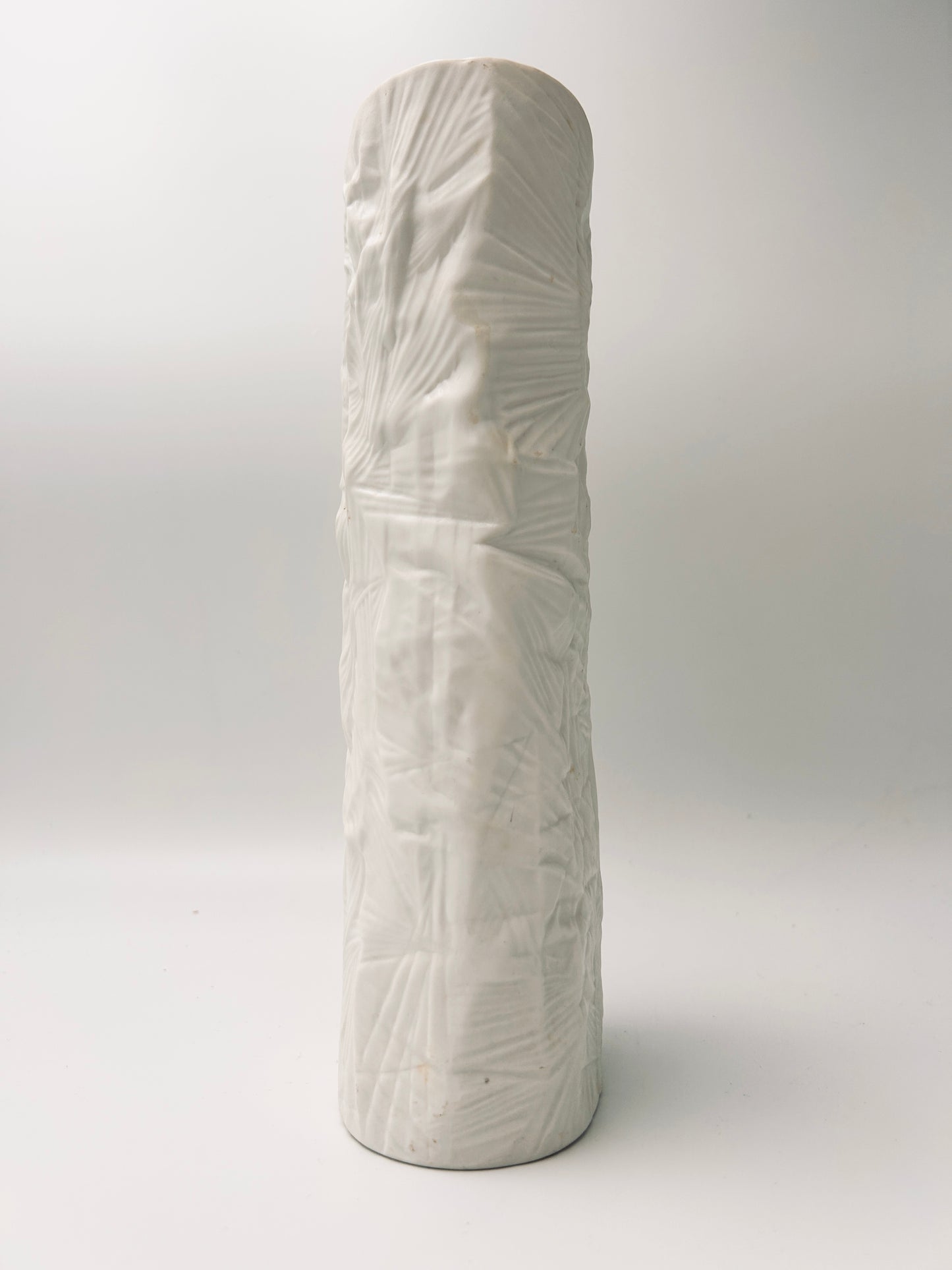 Vase blanc reliefé Martin Frayer, Rosenthal, 70s