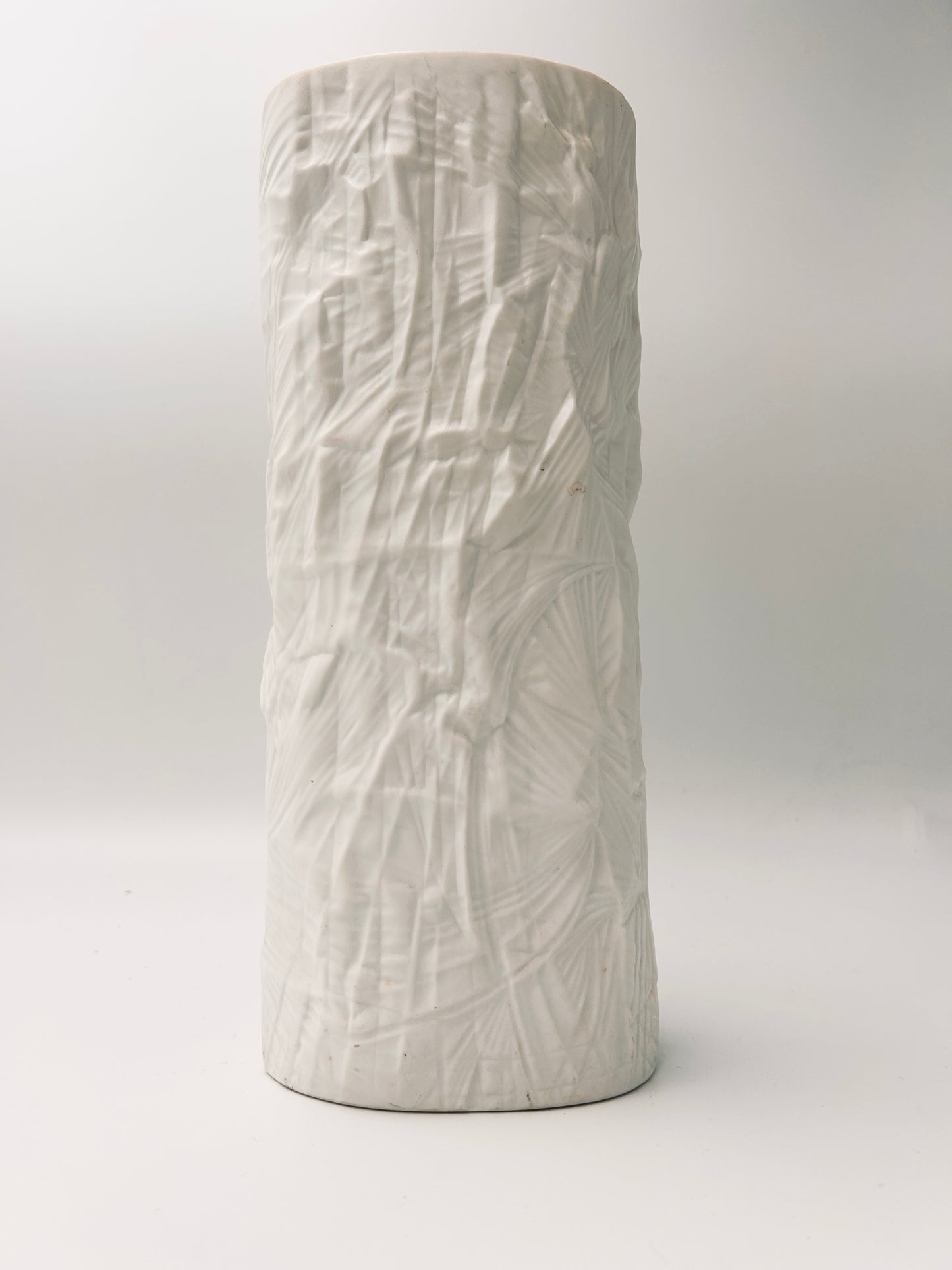Vase blanc reliefé Martin Frayer, Rosenthal, 70s