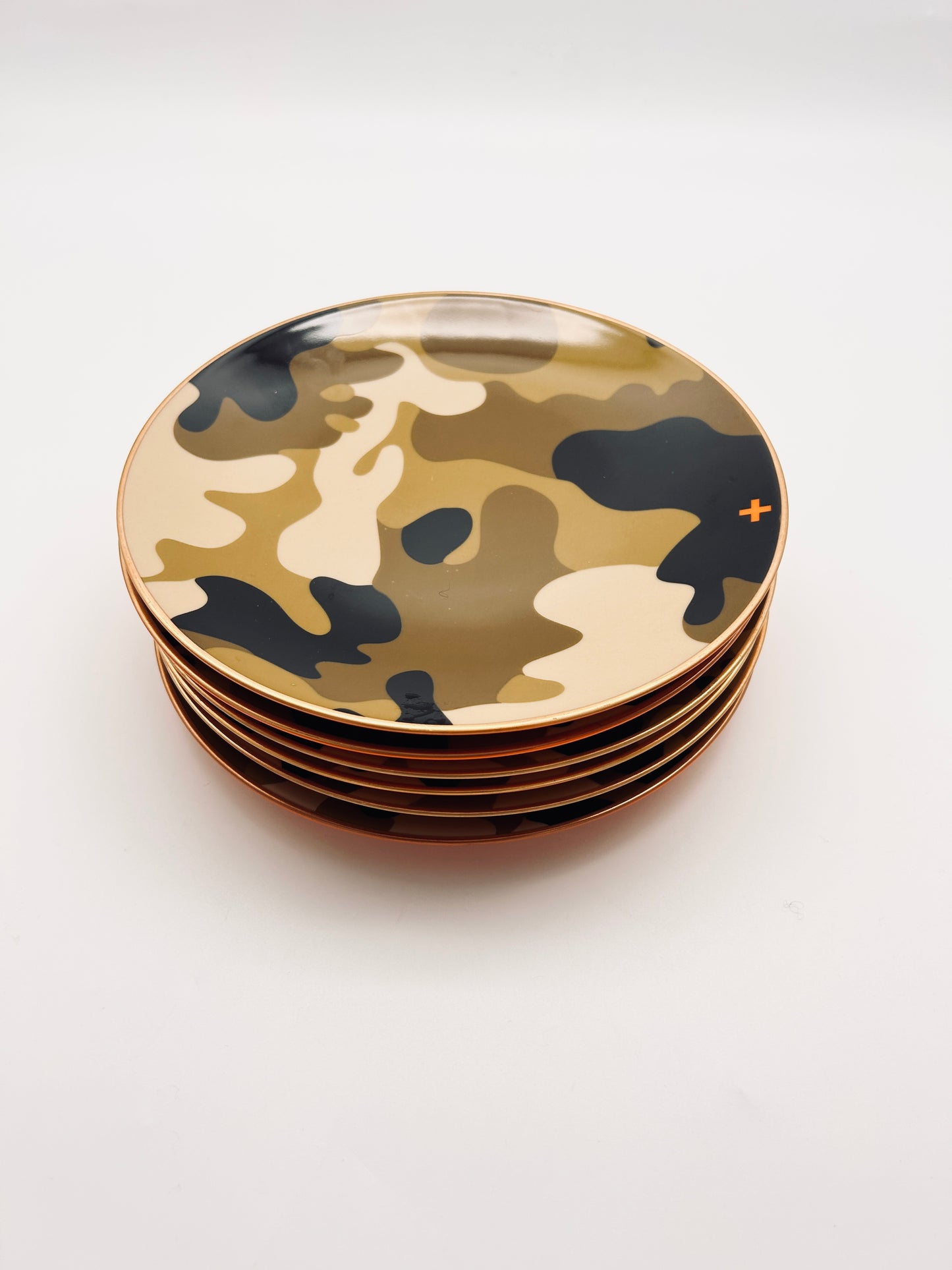 Assiettes camouflage, JC de Castelbajac, Maison Deshoulières, 90s