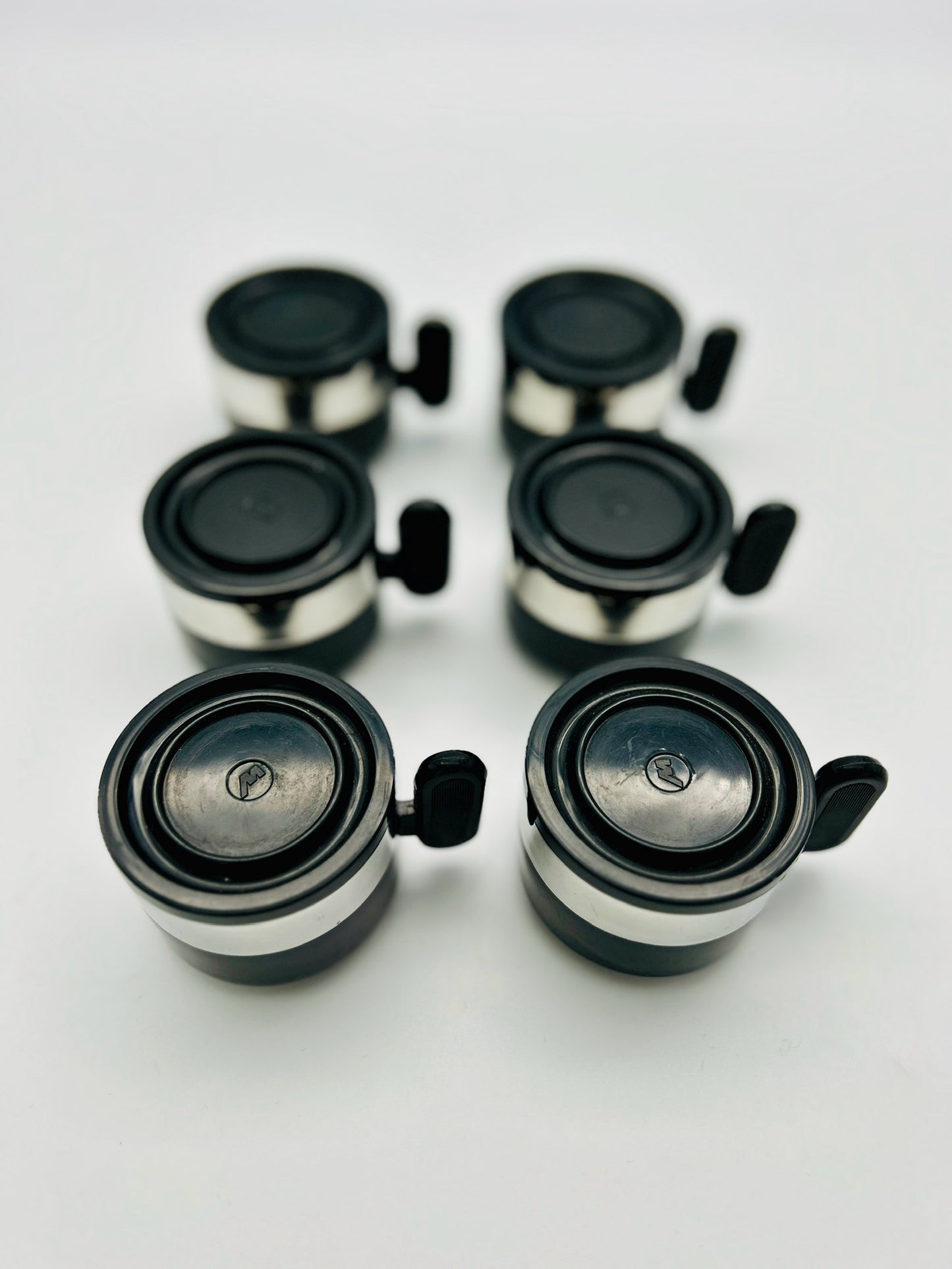 Tasses à café noires,space age, Morinox, Italie, 70s