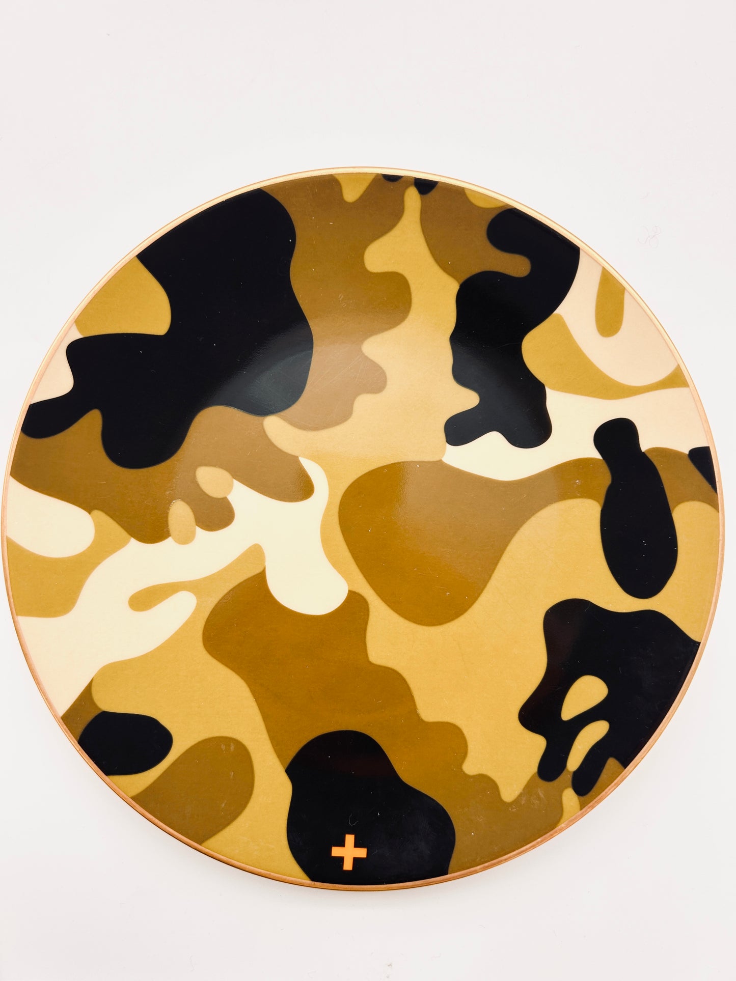 Assiettes camouflage, JC de Castelbajac, Maison Deshoulières, 90s