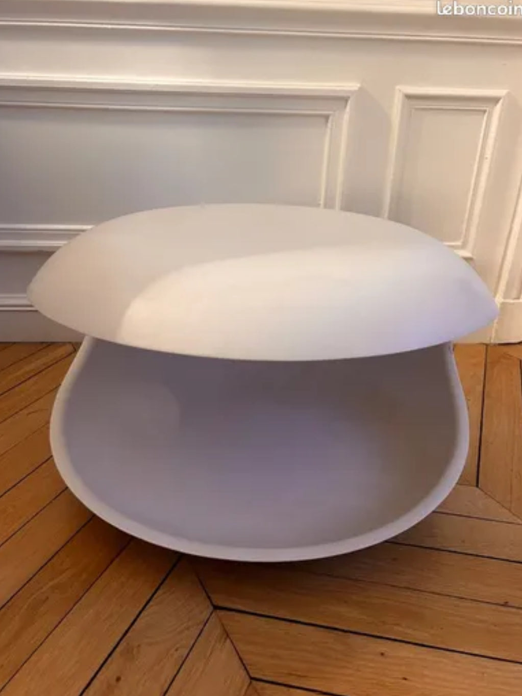 Table d’appoint White Shell, Zanotta, 2000s