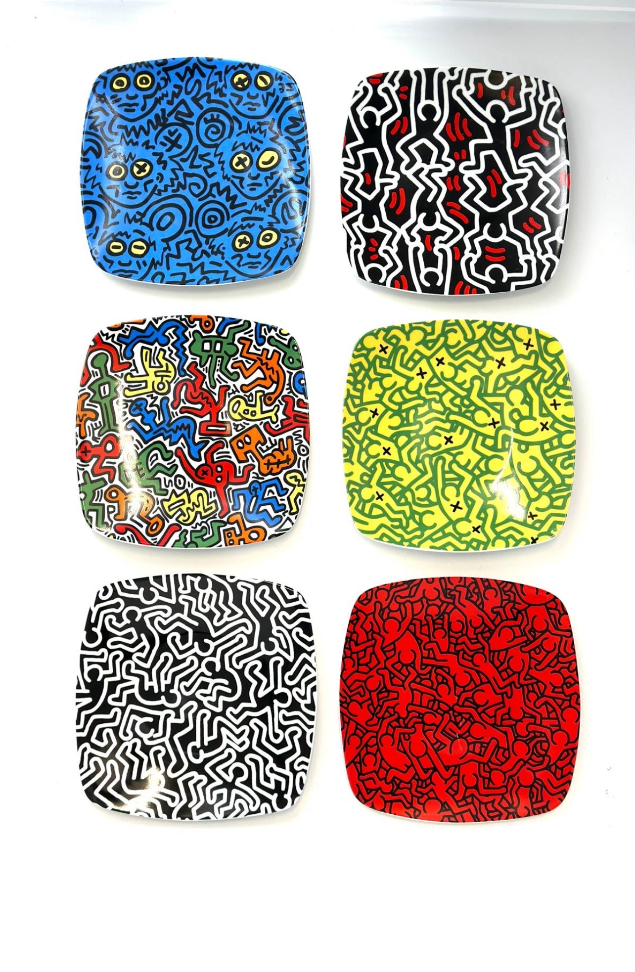 Assiettes carrées, Keith Haring, Tognana, Italie, 2000s