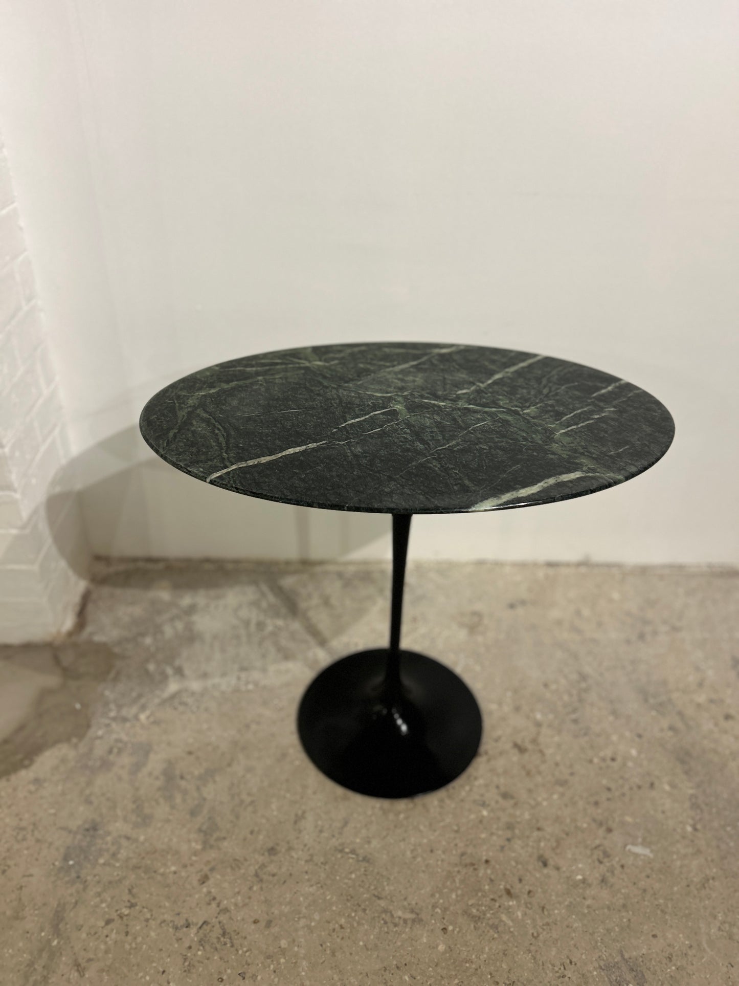 Guéridon tulipe, Eero Saarinen pour Knoll, 70s