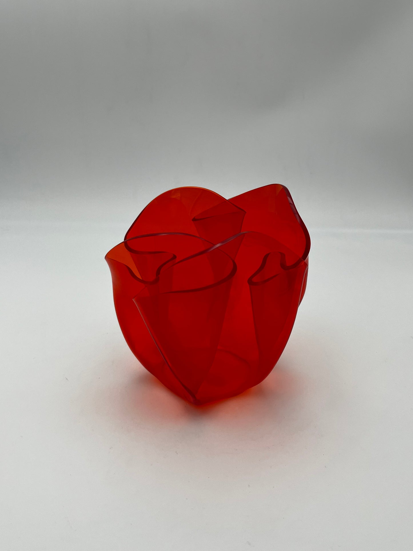 Vase mouchoir plexiglass Guzzini, Luigi Massoni, Italie, 70s