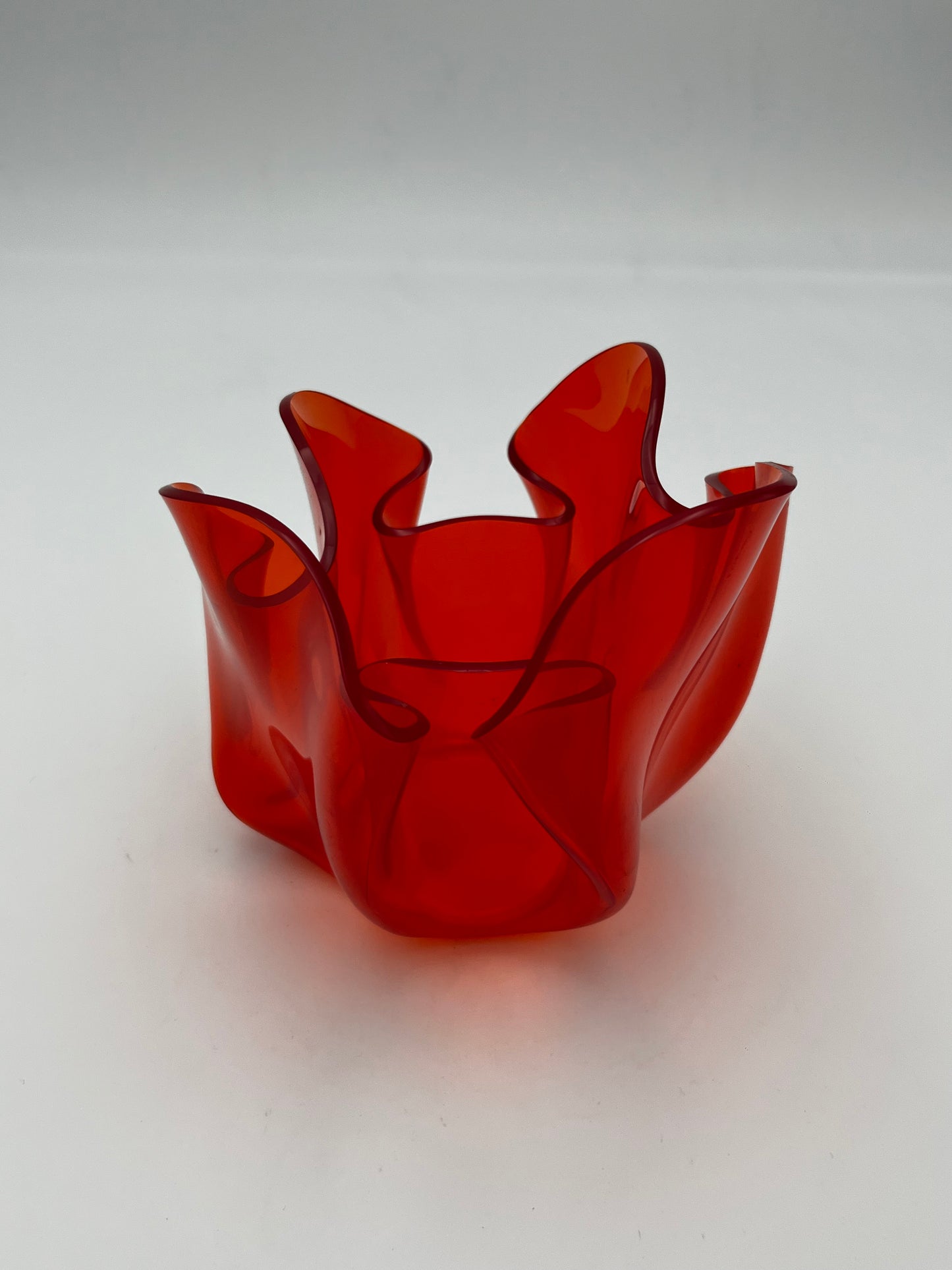 Vase mouchoir plexiglass Guzzini, Luigi Massoni, Italie, 70s