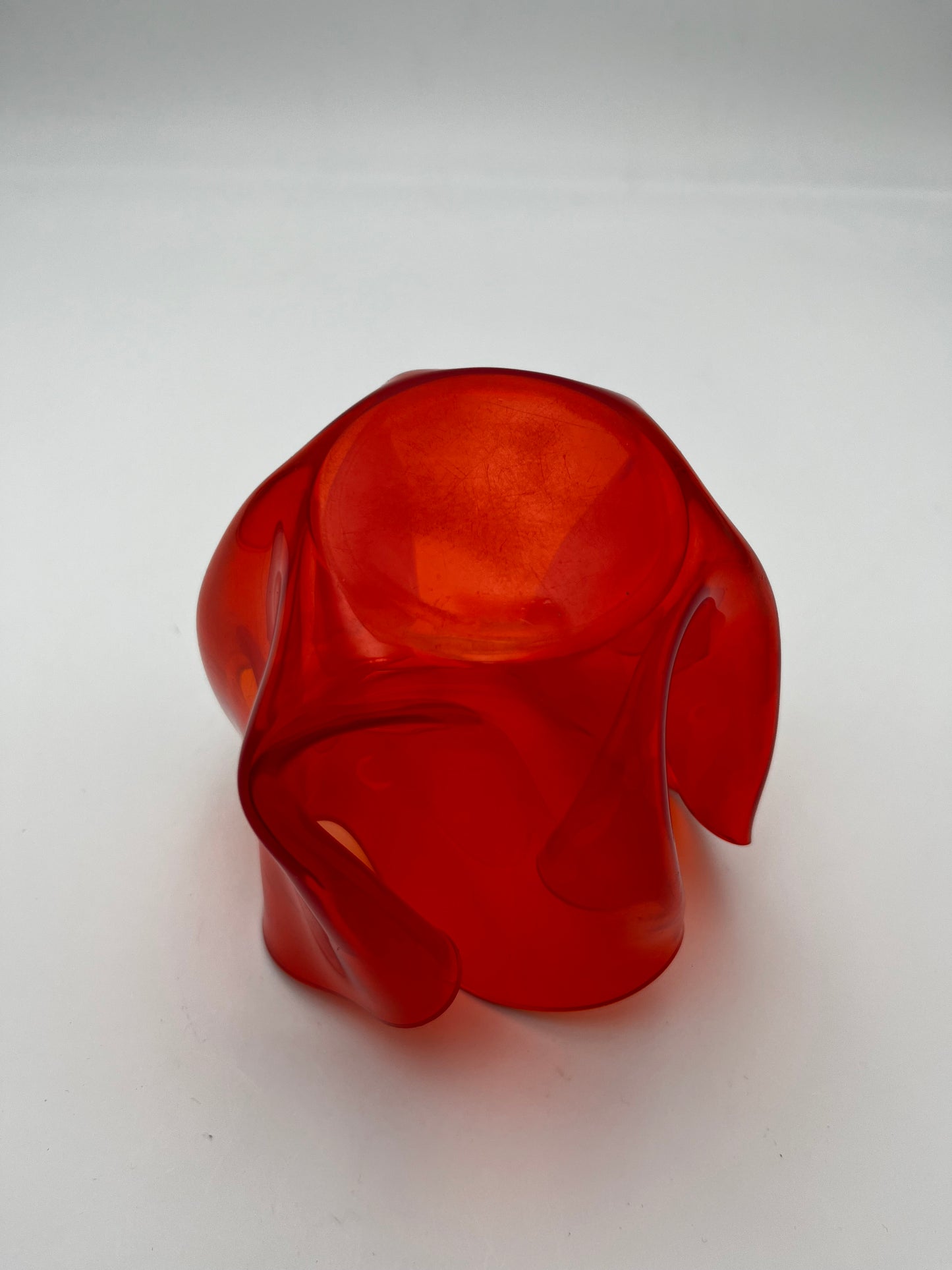 Vase mouchoir plexiglass Guzzini, Luigi Massoni, Italie, 70s