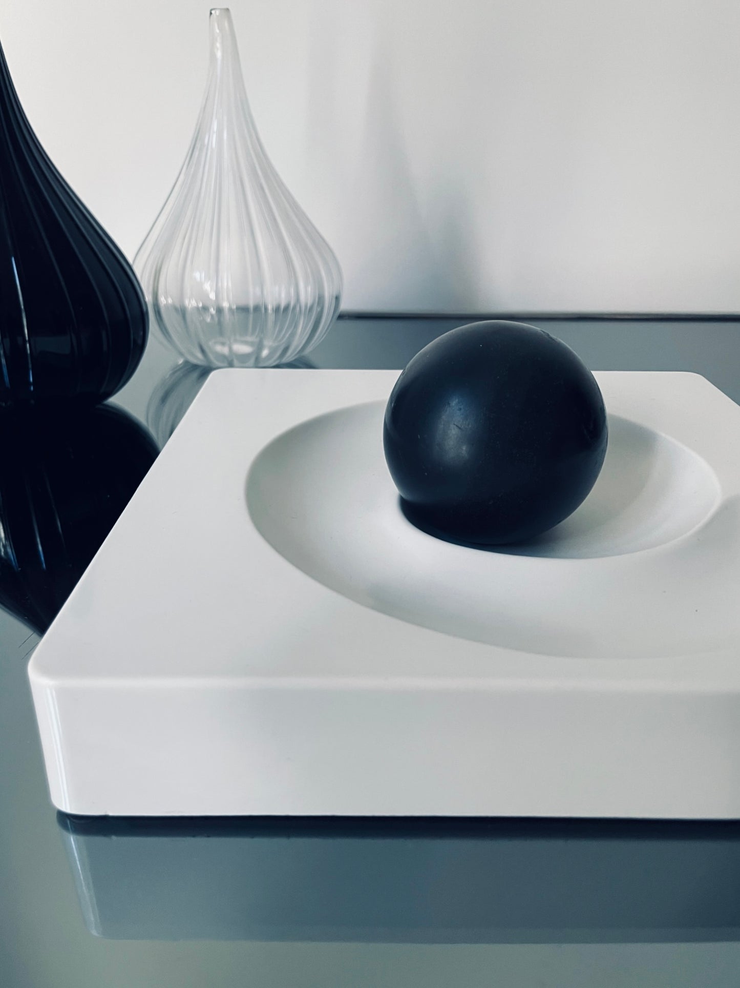 Cendrier sculpture "Spyros", Eleonore Peduzzi Riva, Artemide, 70s
