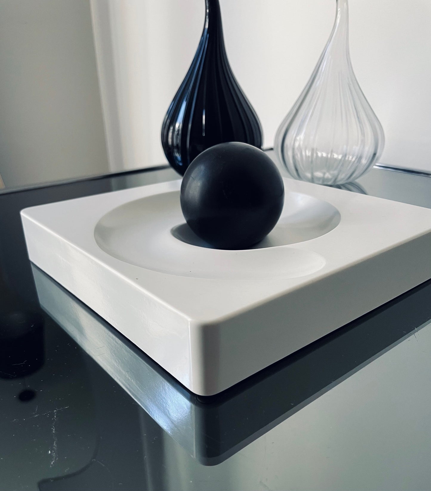 Cendrier sculpture "Spyros", Eleonore Peduzzi Riva, Artemide, 70s