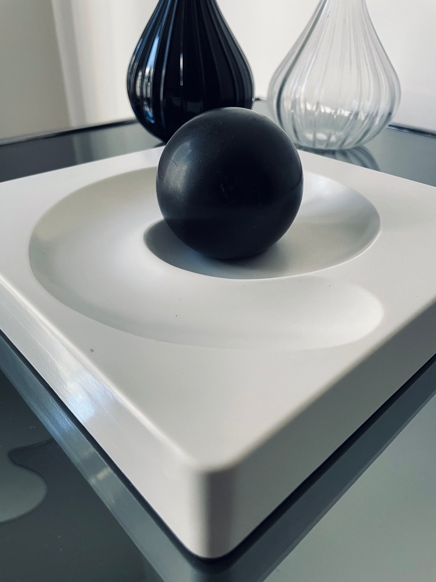 Cendrier sculpture "Spyros", Eleonore Peduzzi Riva, Artemide, 70s