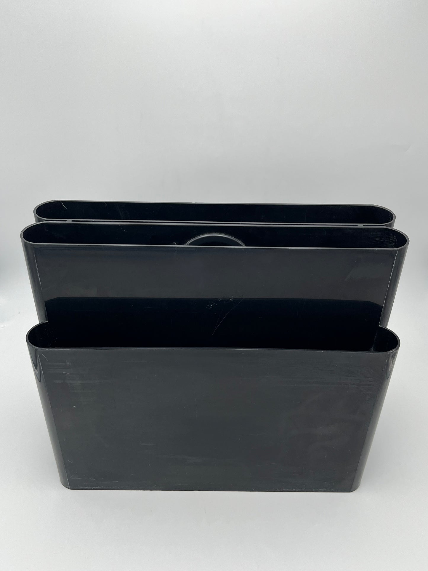 Porte-revues noir 4 compartiments, Kartell, Giotto Stoppino, 70s