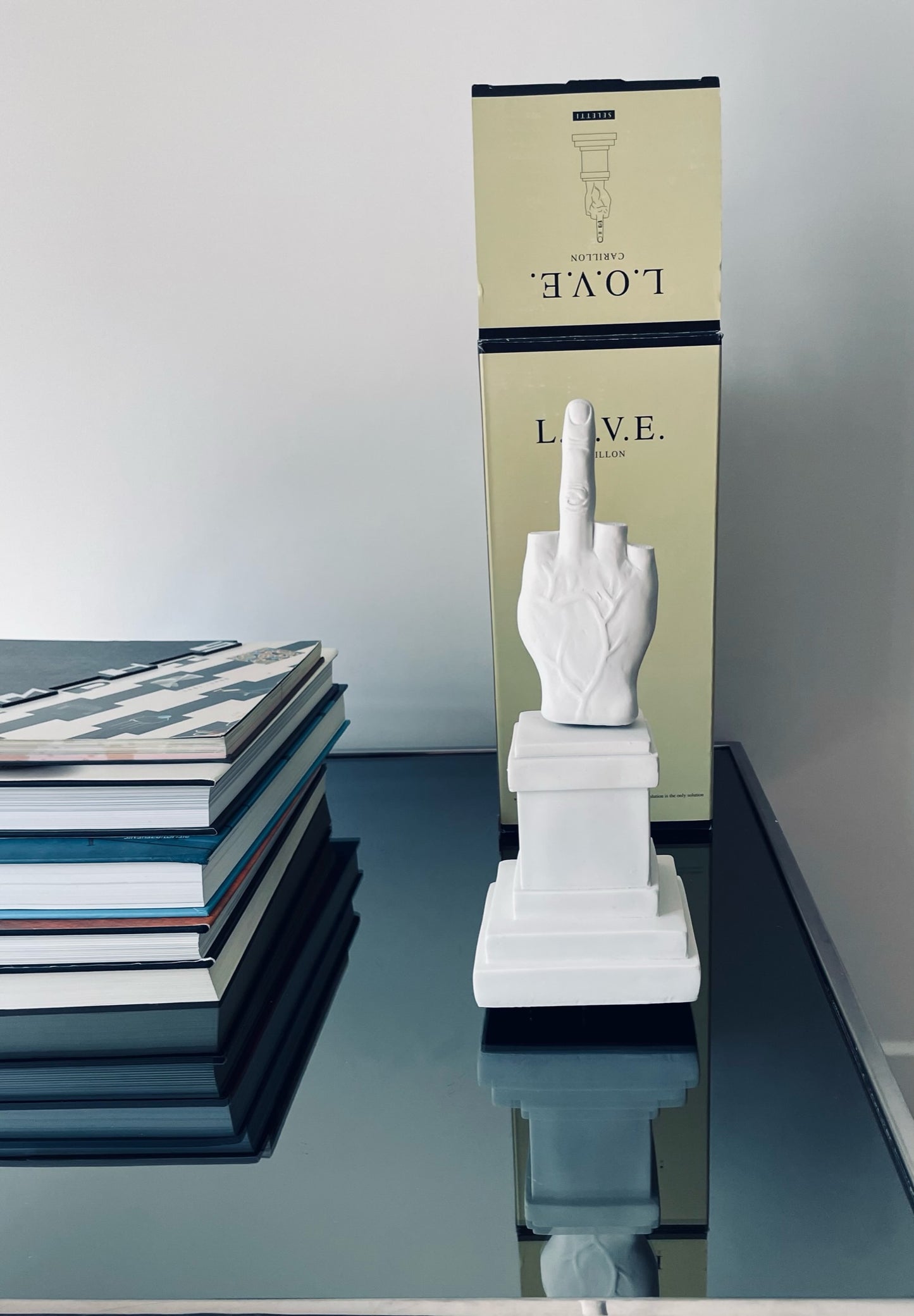 Carillon L.O.V.E, Maurizio Cattelan, Toiletpaper, Seletti