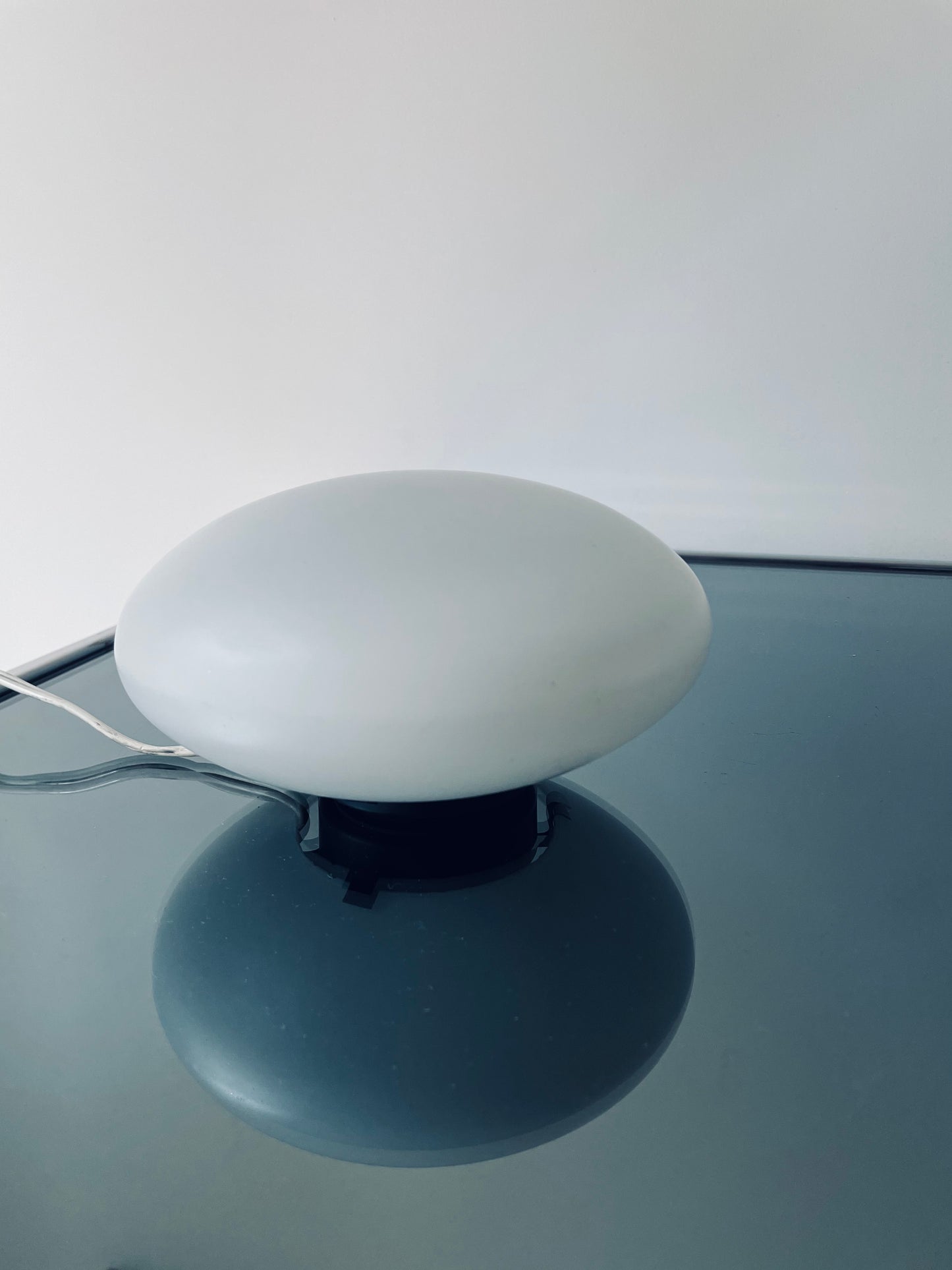 Paire de lampes à poser Galet, Joseph André Motte, Disderot, 60s