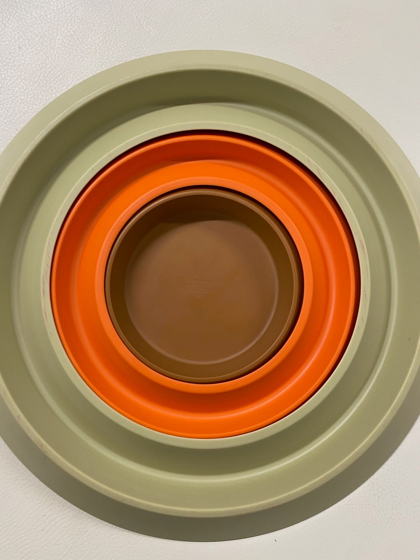 Assiette à gâteaux, dessous de plat, Matalie Crasset, Pierre Hermé, Alessi, 2000s