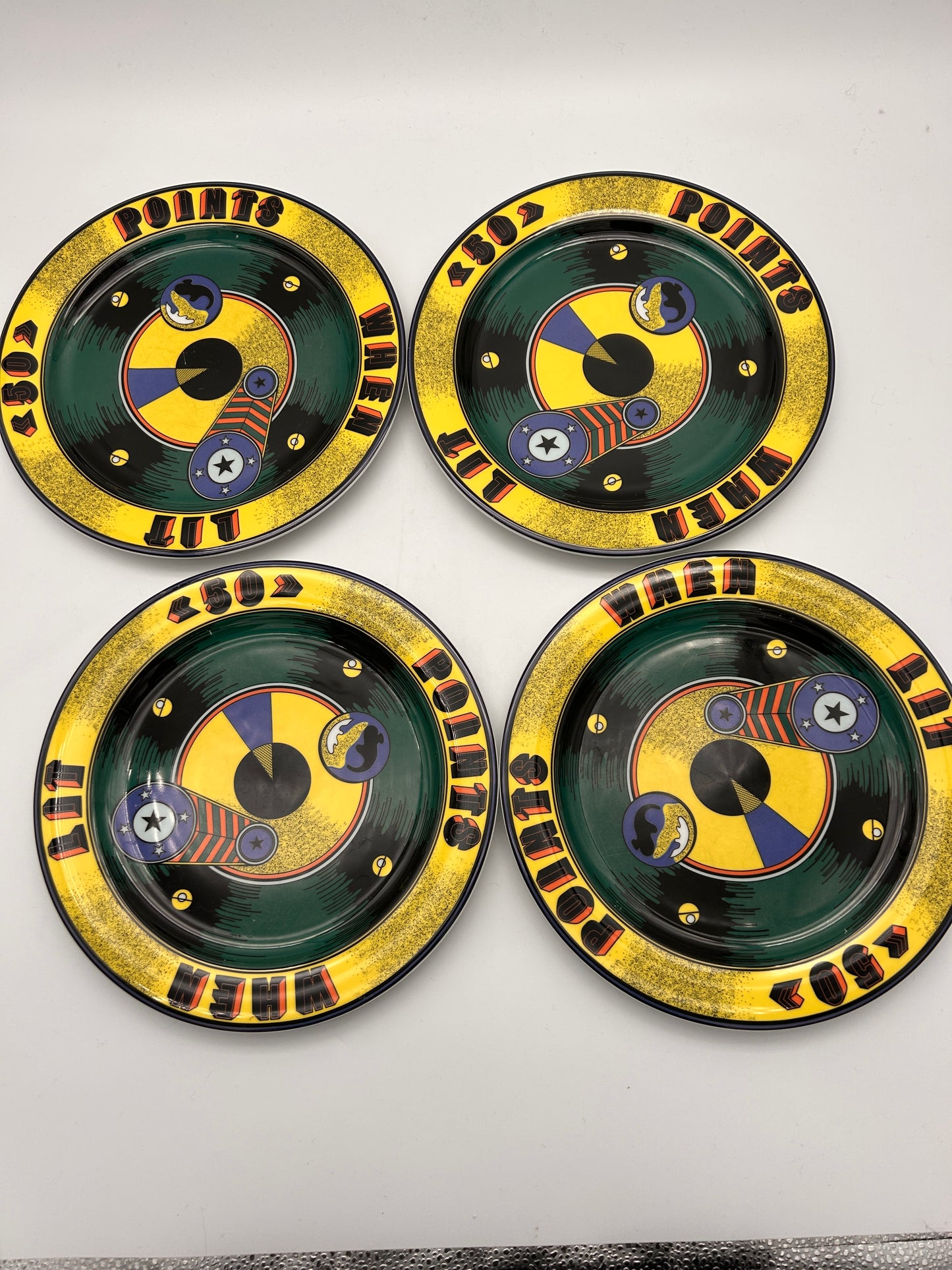 Assiettes plates BOPLA "FLIPPER" jaunes, Langenthal, 2000s