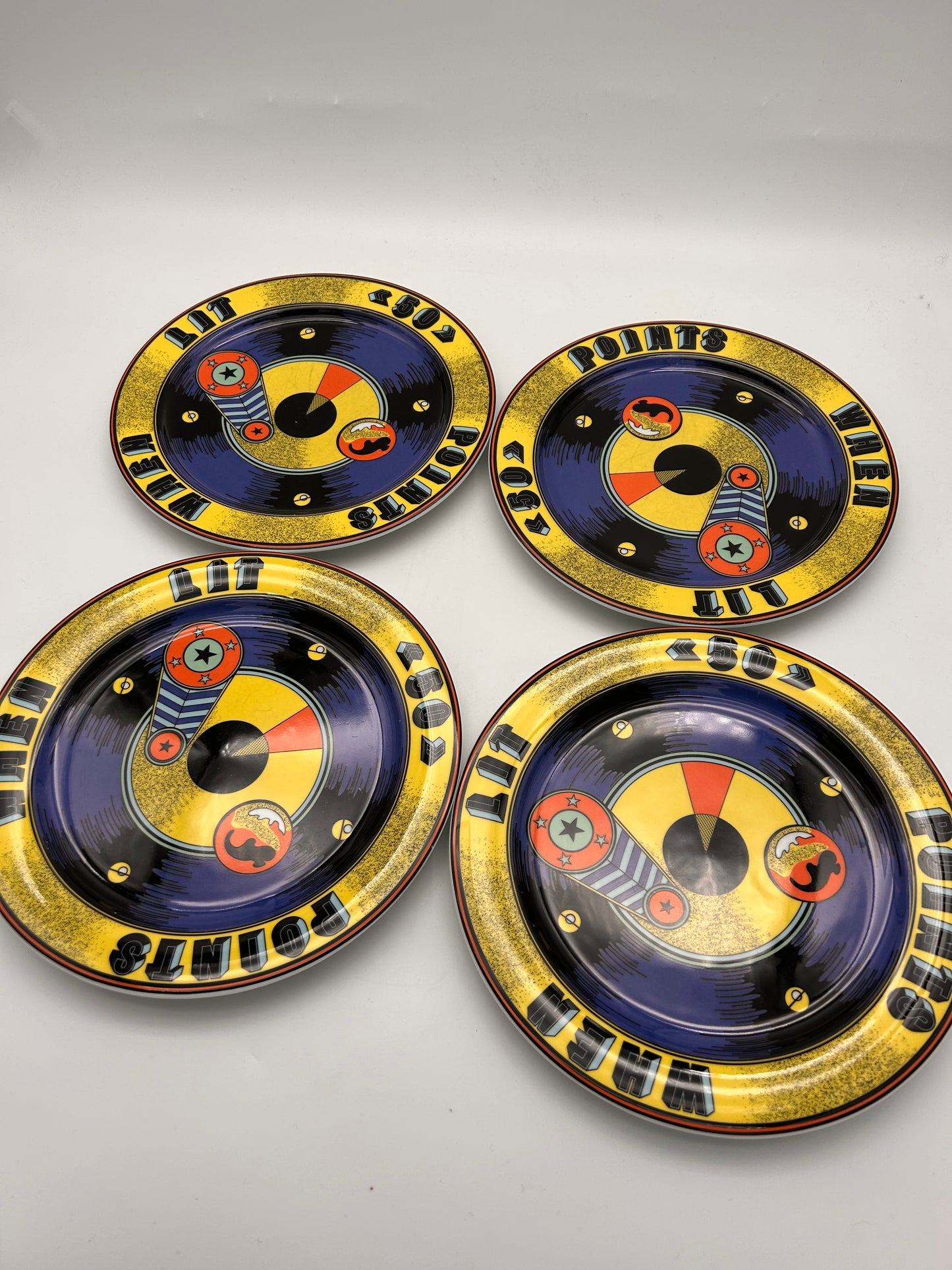 Assiettes plates BOPLA jaunes et bleues, "Flipper", Langenthal, 2000s