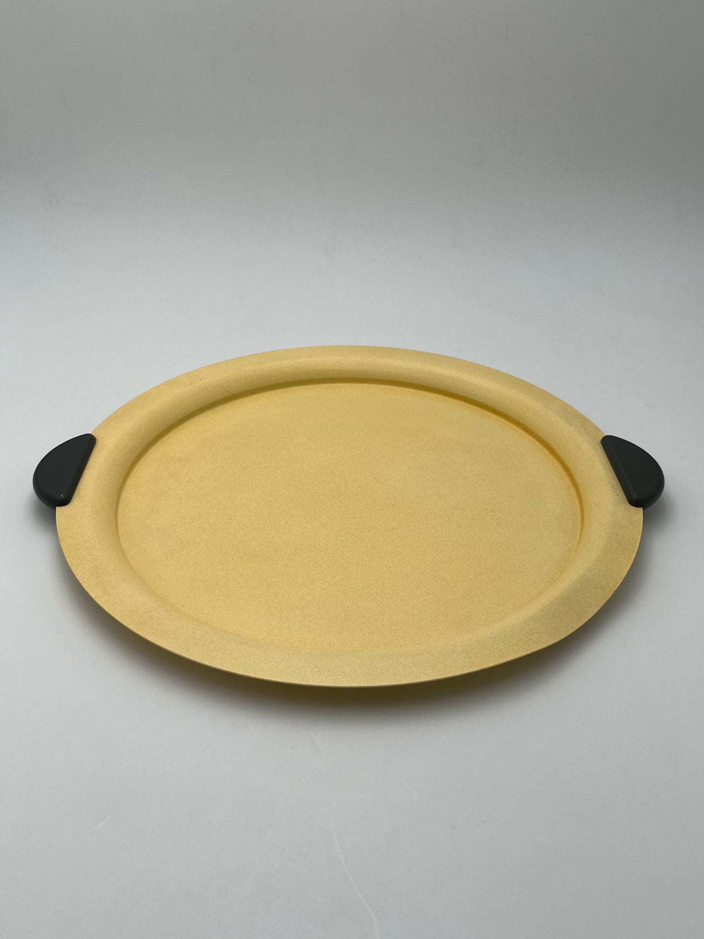 Plateau jaune Accademia Lagostina, Ettore Sottsass, Italie, 90s
