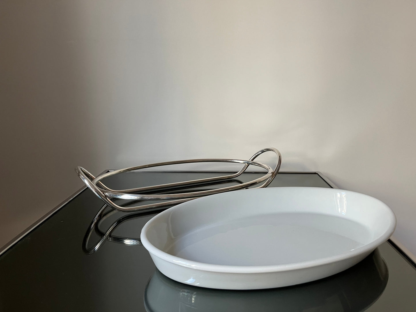 Plat postmoderne ovale, "15 OVALIS", Lino Sabattini, Italie, 70s