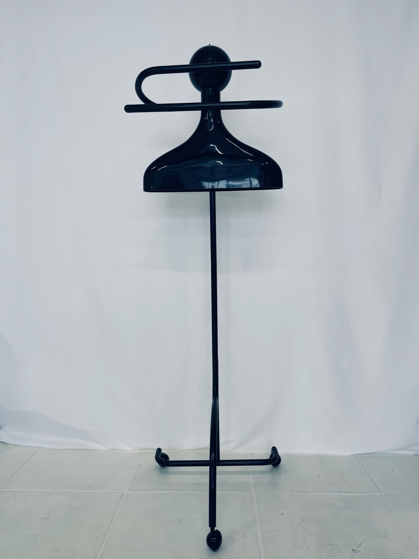 Valet noir, Anna Castelli Ferrieri, Kartell, Italie, 80s