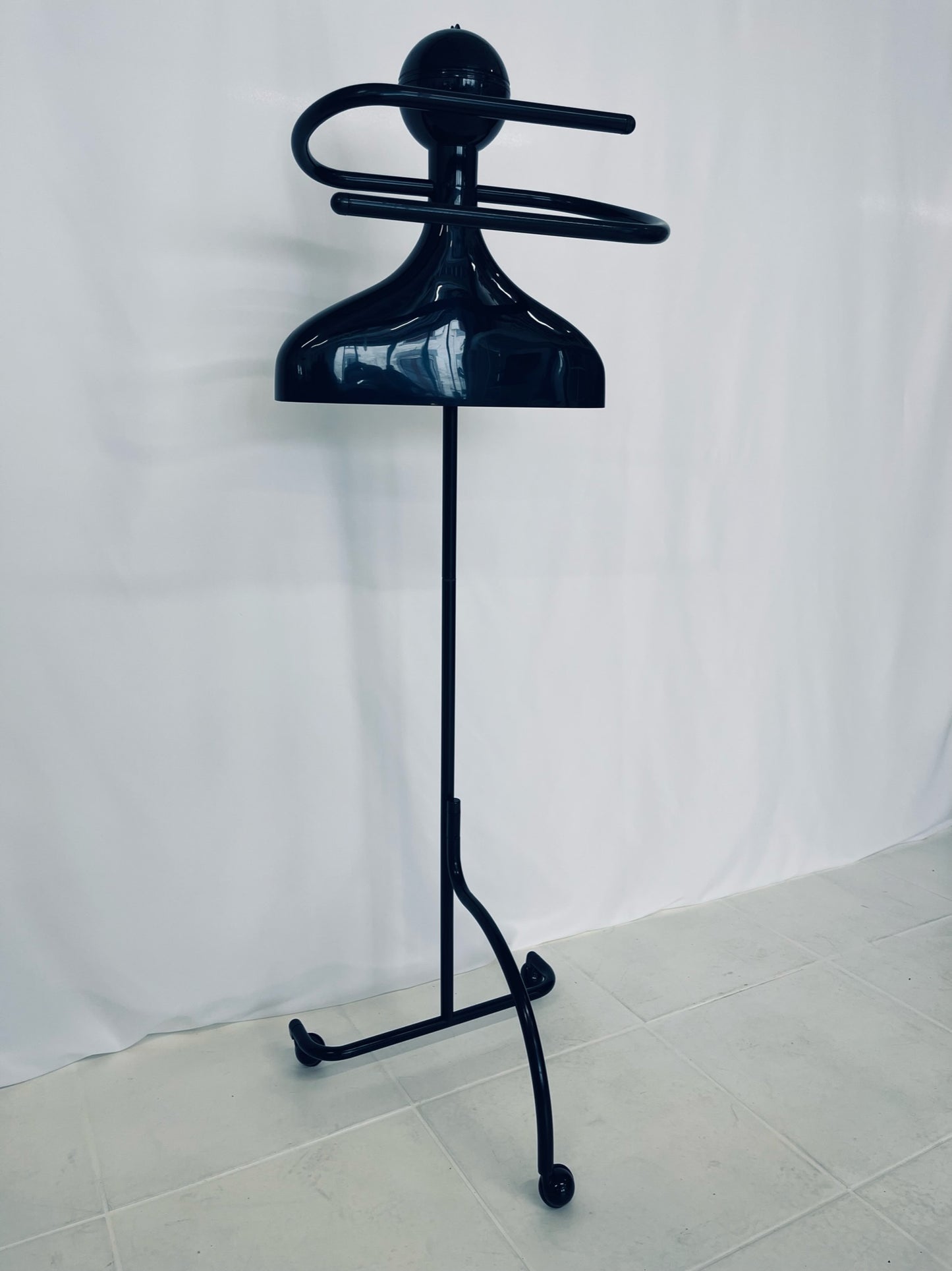 Valet noir, Anna Castelli Ferrieri, Kartell, Italie, 80s