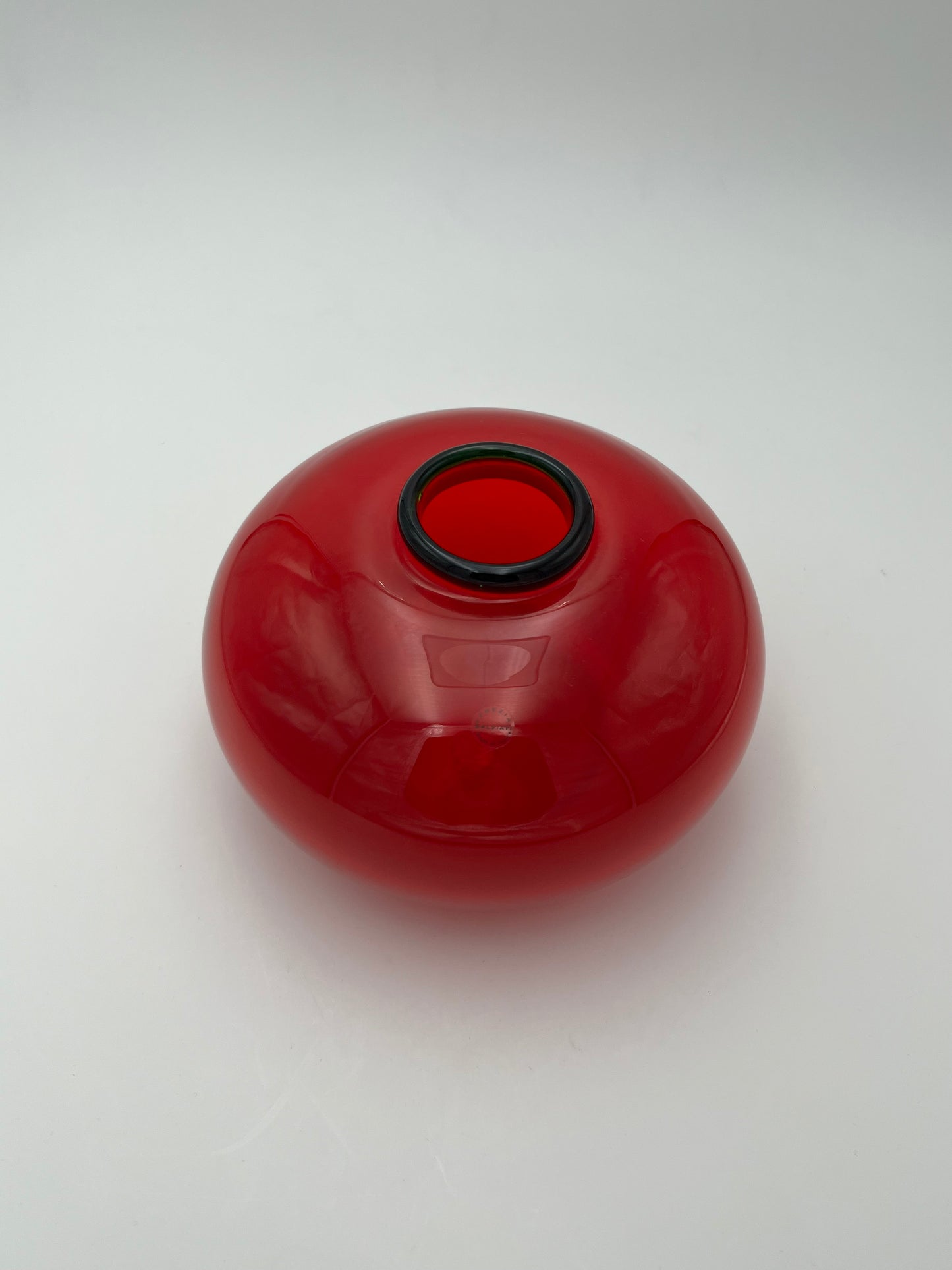 Vase rond 'Red Melon' Salviati, Italie