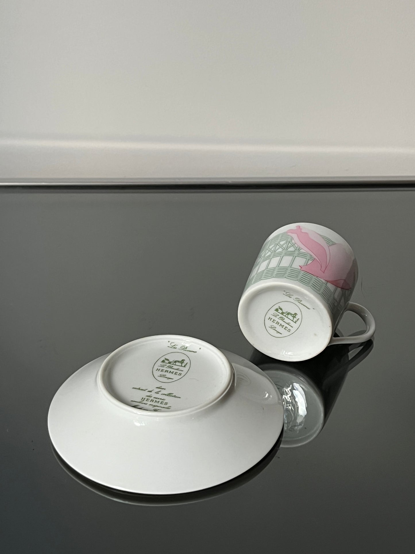 Set tasses à café en porcelaine Hermès "Les Pivoines", France, 80s