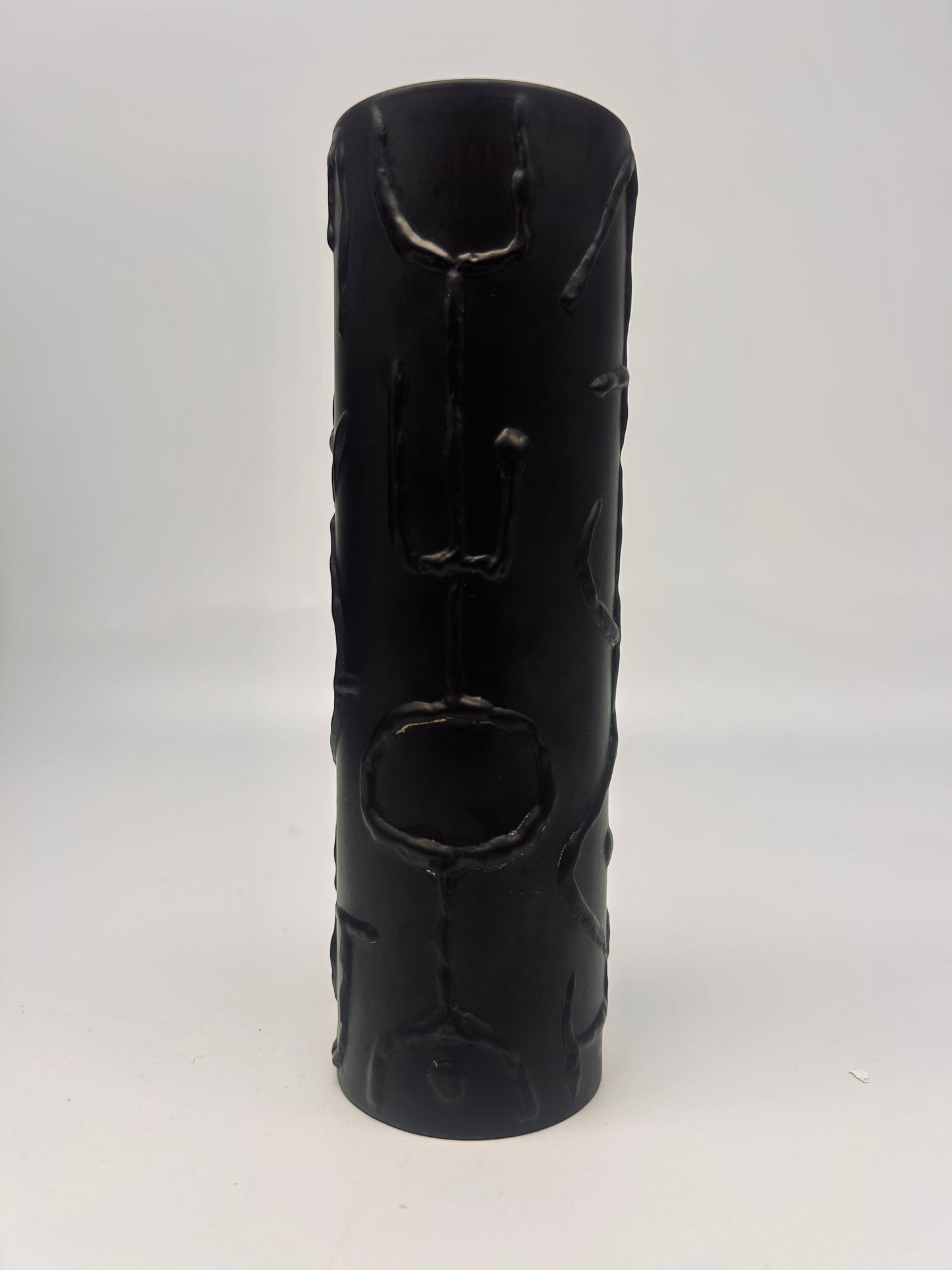 Vase noir mat cylindrique, motif totem, Cuno Fischer, Rosenthal, 70s