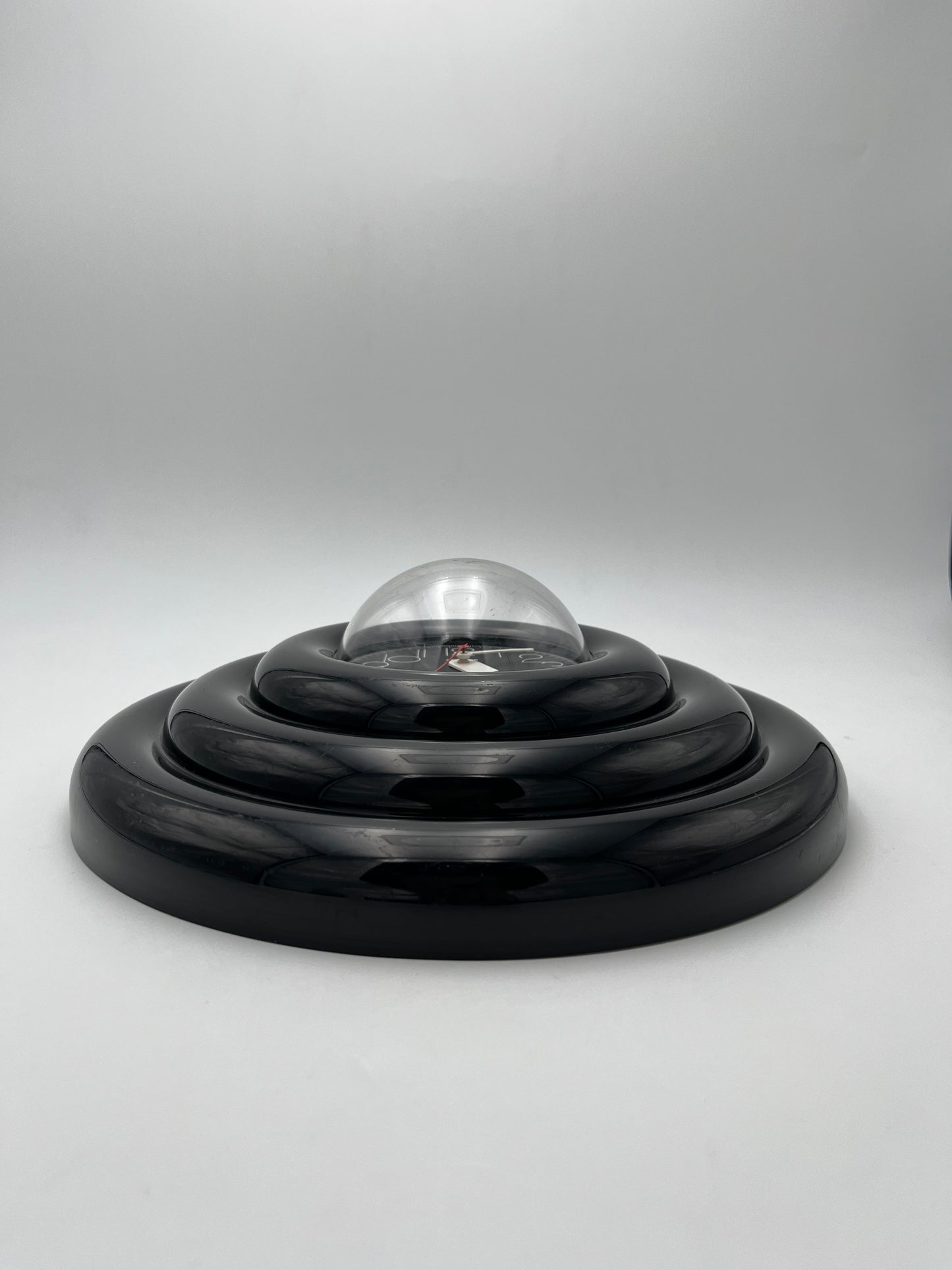 Horloge postmoderne newTime, 80s