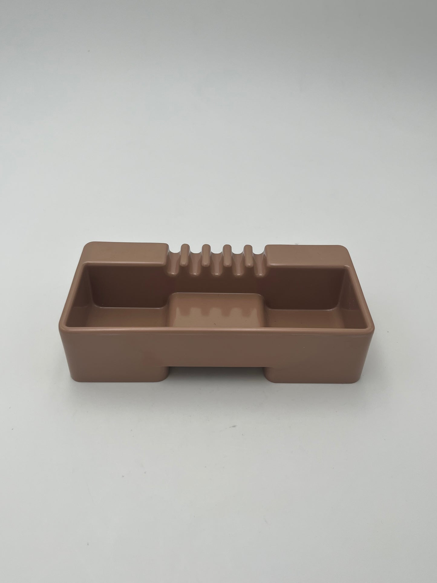 Cendrier taupe Sistema45 Olivetti Synthesis, Ettore Sottsass, 1971