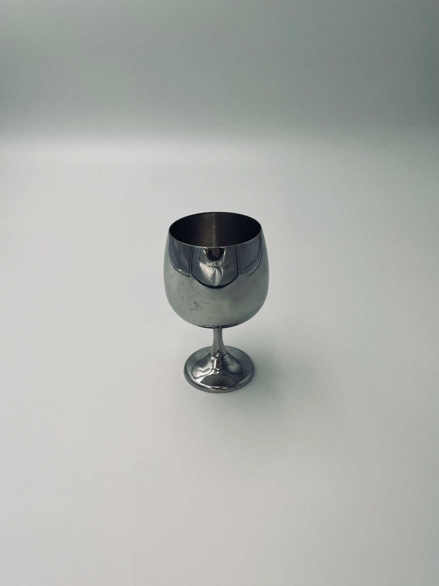 Verres à pied en acier, AMC Art design, Italie, 70s
