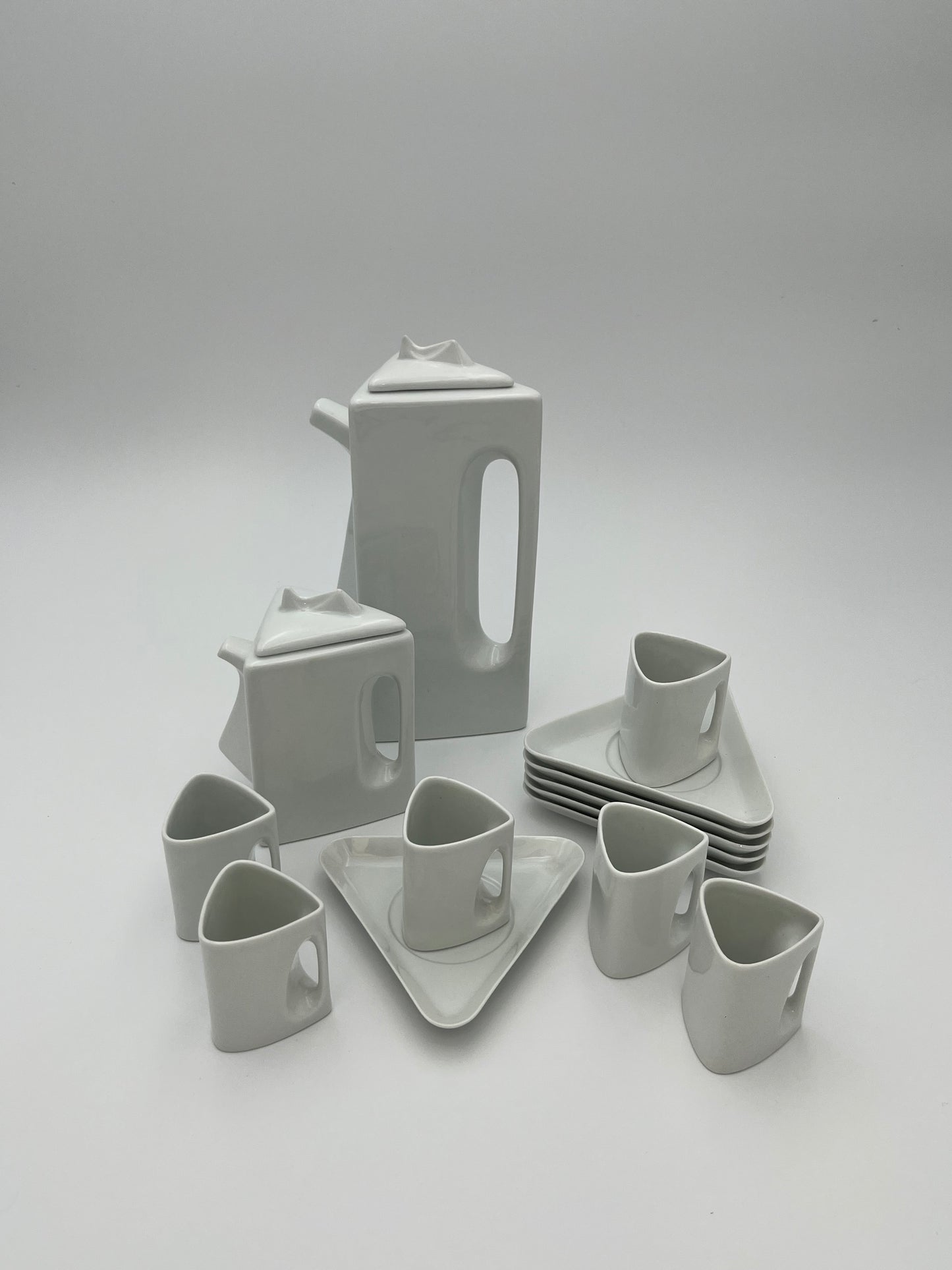 Set à Café post moderniste, Pâtes et Emaux de Limoges, France, 1970s