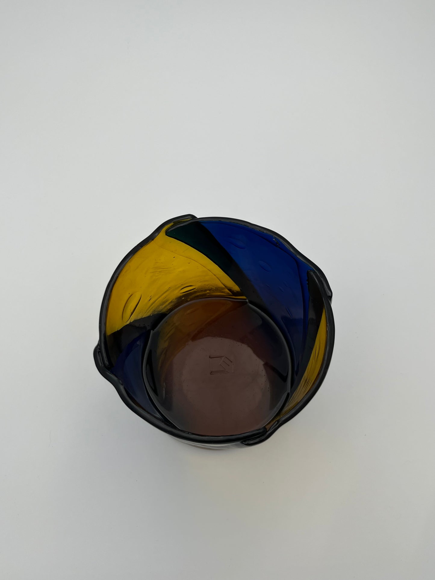 Vase en résine Twirl, Corsi Design, Enzo Mari, Italie
