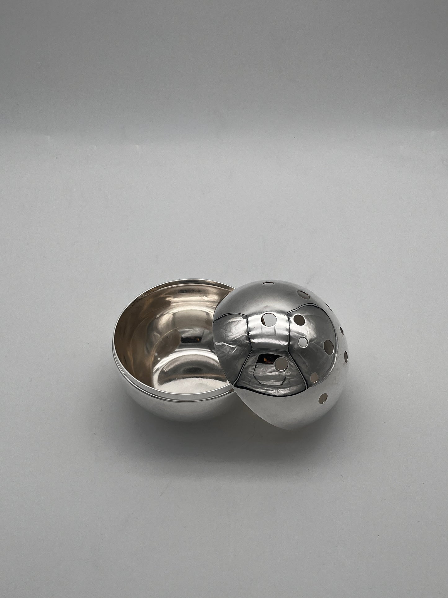 Vase Soliflore boule "Mars", Gio Ponti, Christofle, 60s