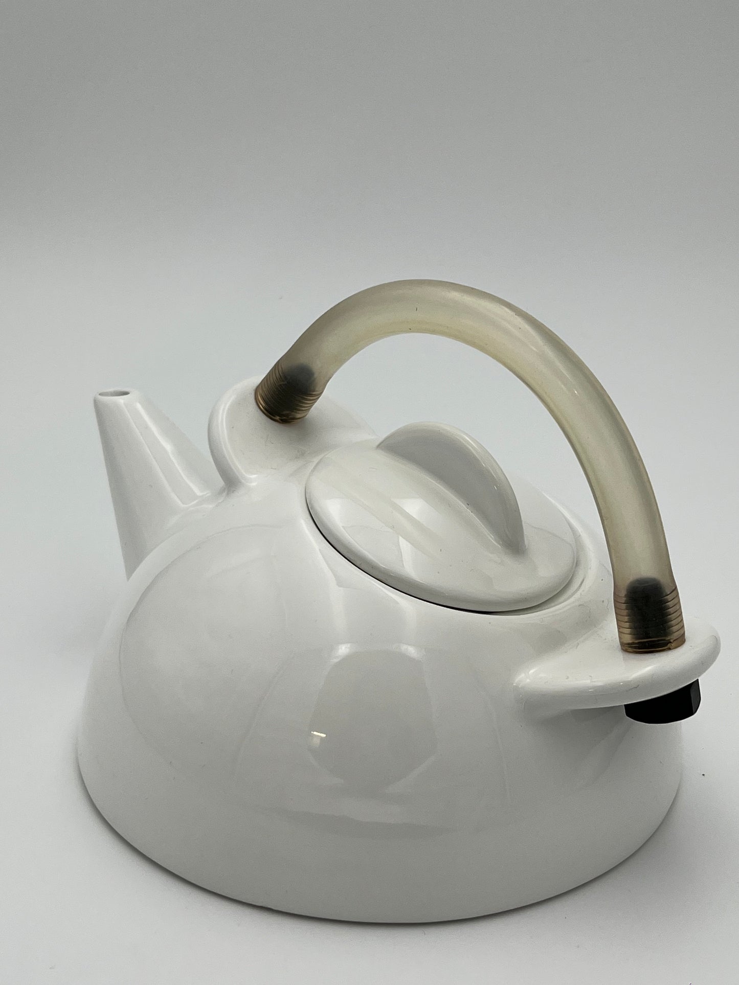 Théière 'Flying Saucer', Axis Design, Laurence Dumaine, France, 80s
