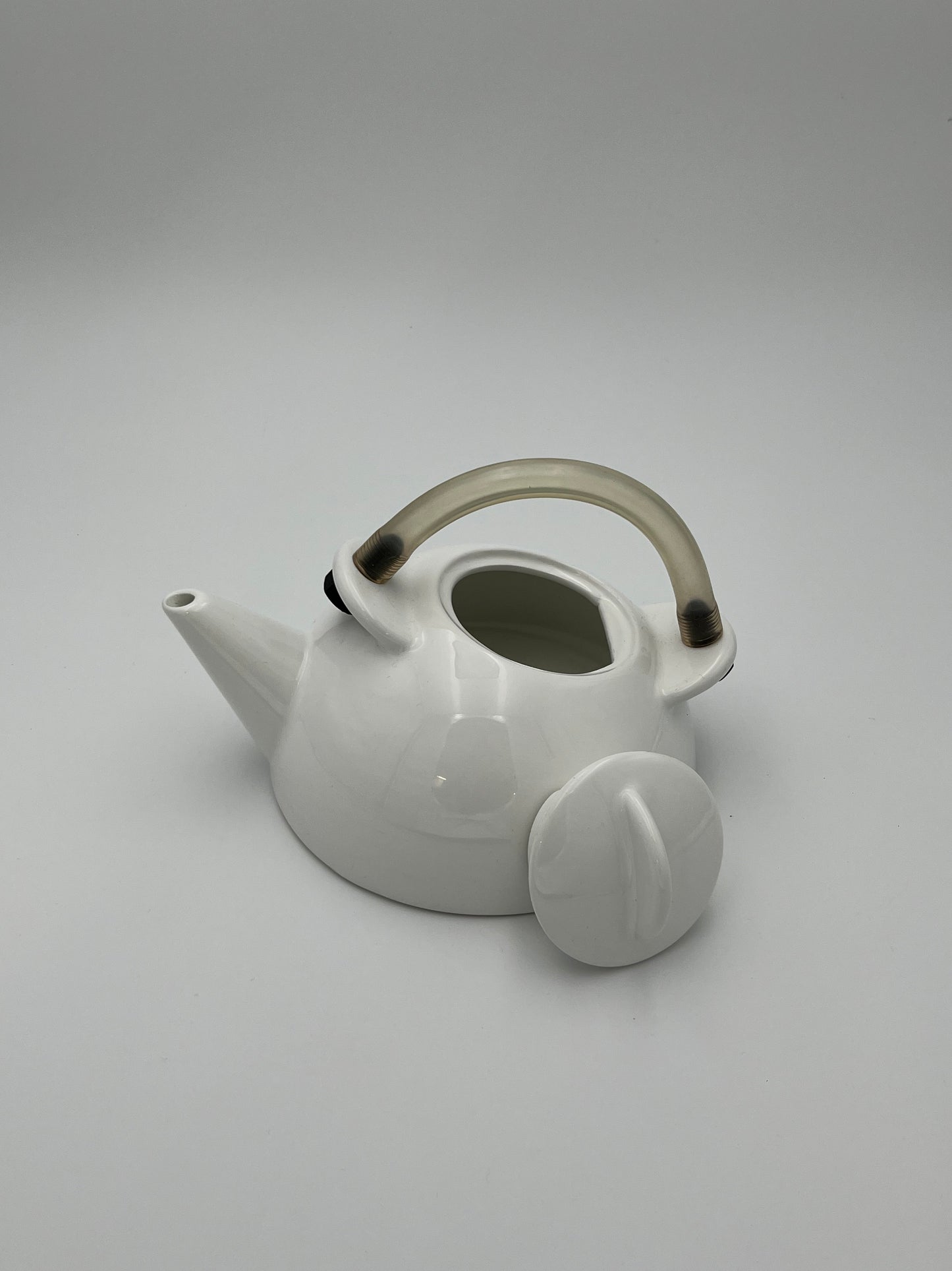 Théière 'Flying Saucer', Axis Design, Laurence Dumaine, France, 80s