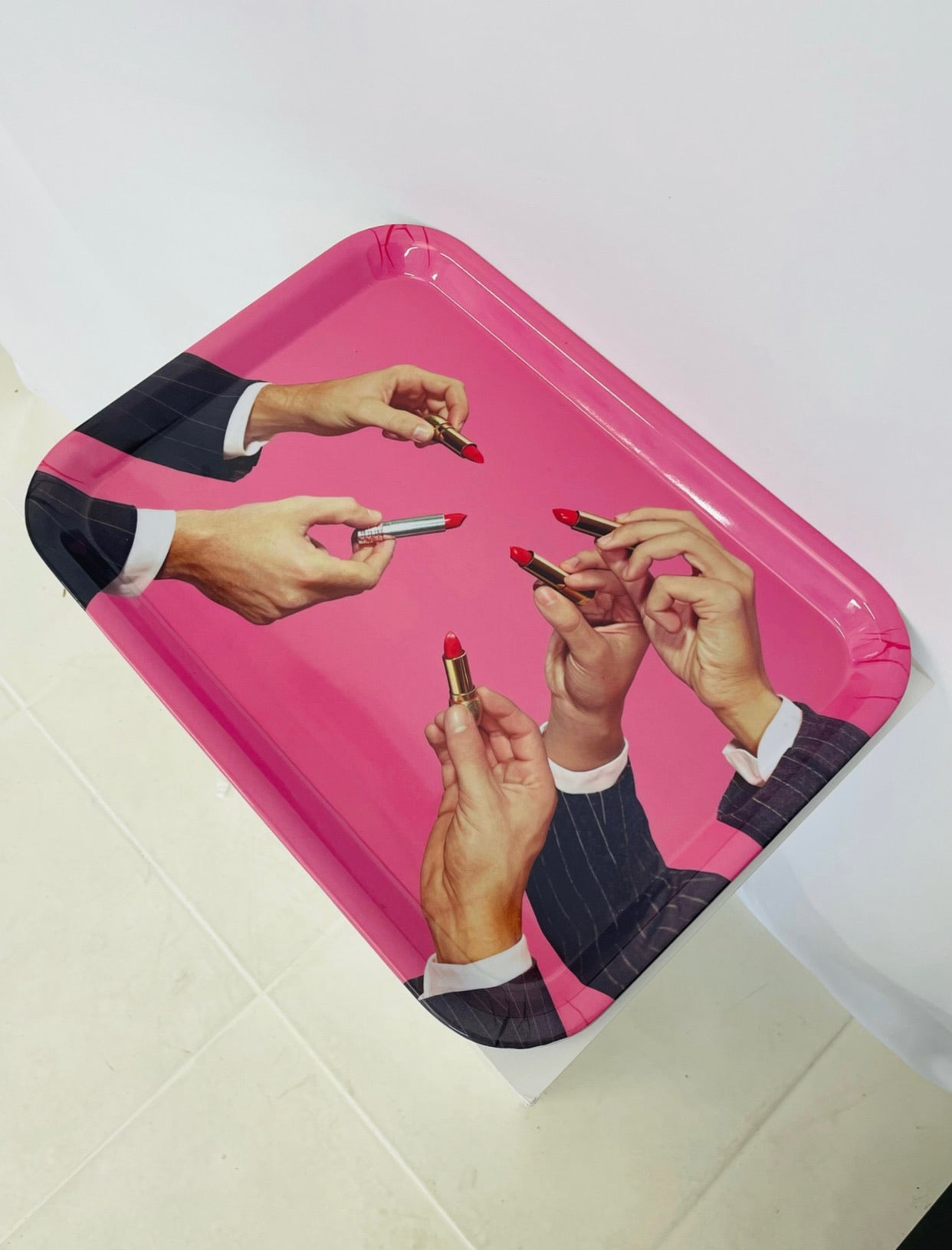 Plateau mélamine rose, Toiletpaper, Seletti, Italie, 2000s
